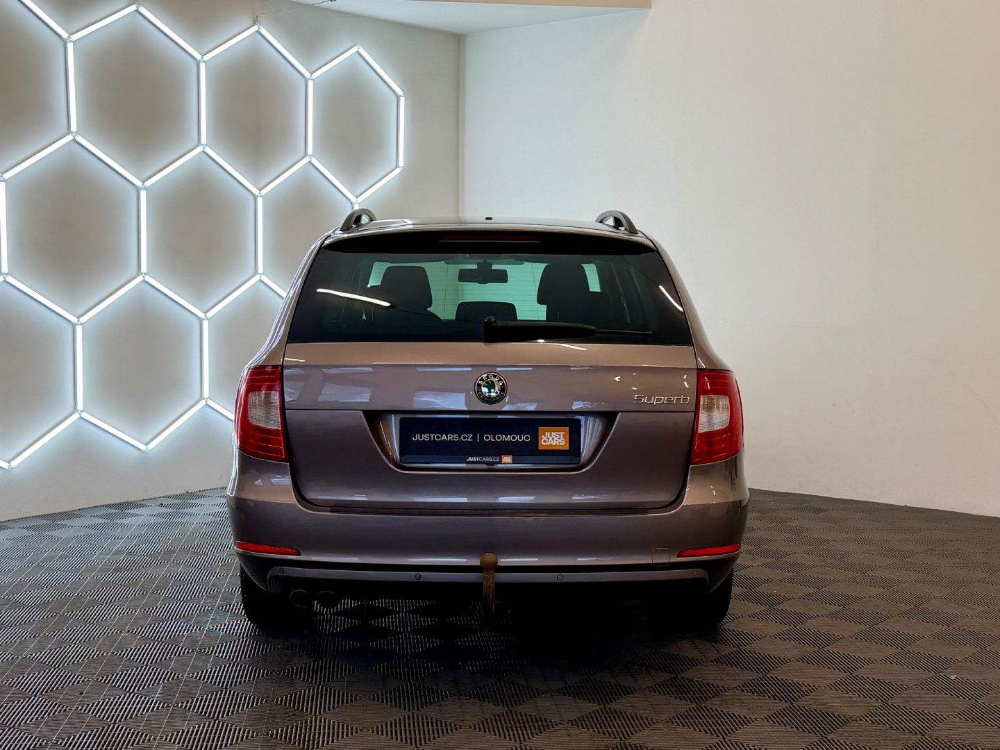 Škoda Superb, 2.0TDi, 125kW, 4x4, ČR - fotka 6