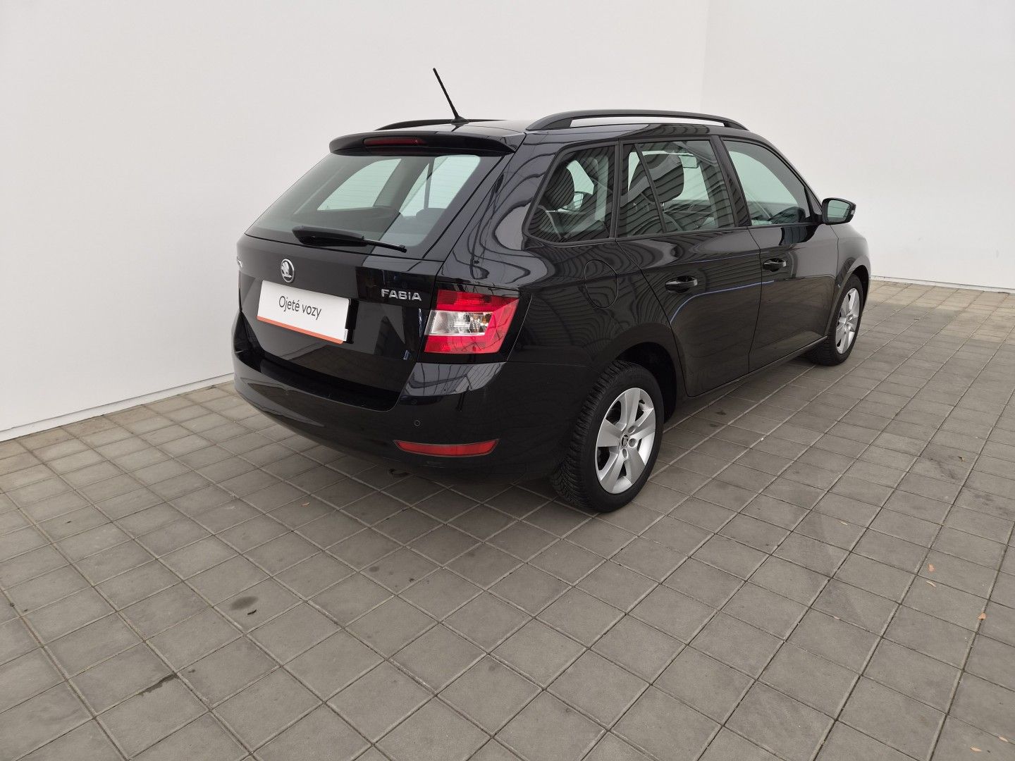 Škoda Fabia, 1,0TSI 81kW Ambition Plus - fotka 2
