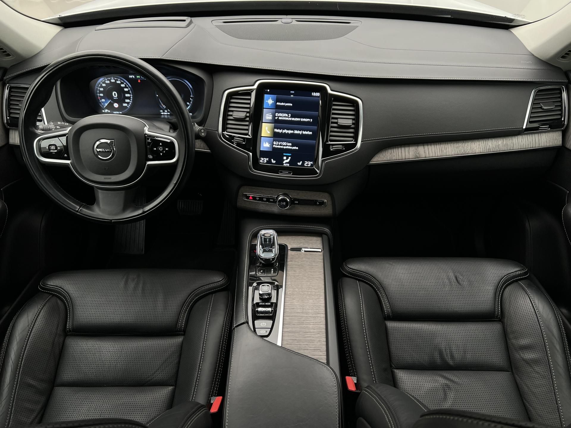 Volvo XC90, T8 AWD INSCRIPTION RECHARGE CZ - fotka 2