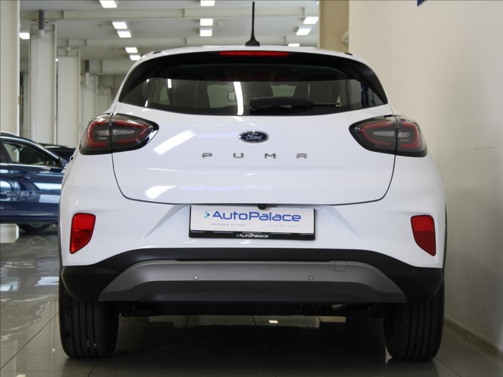 Ford Puma, 1,0 EB 125k. AT Titanium 19tkm - fotka 4
