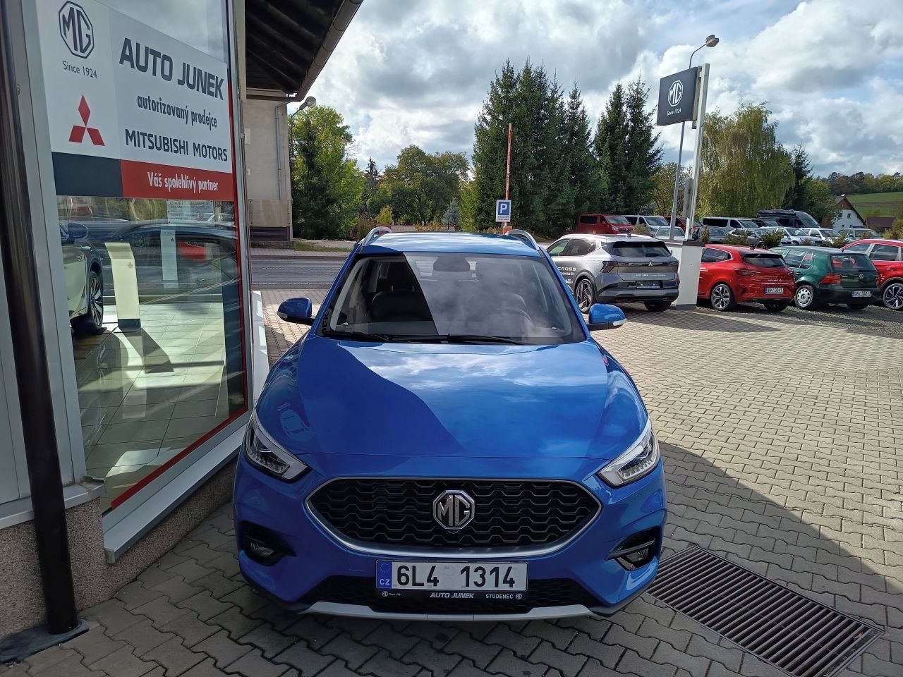 MG ZS, ZS 1.5 DVVT 5MT EMOTION