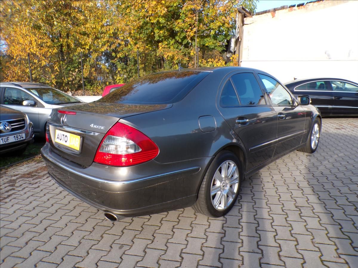 Mercedes-Benz Třídy E, 3,5 V6 LPG  E350 4-MATIC - fotka 5