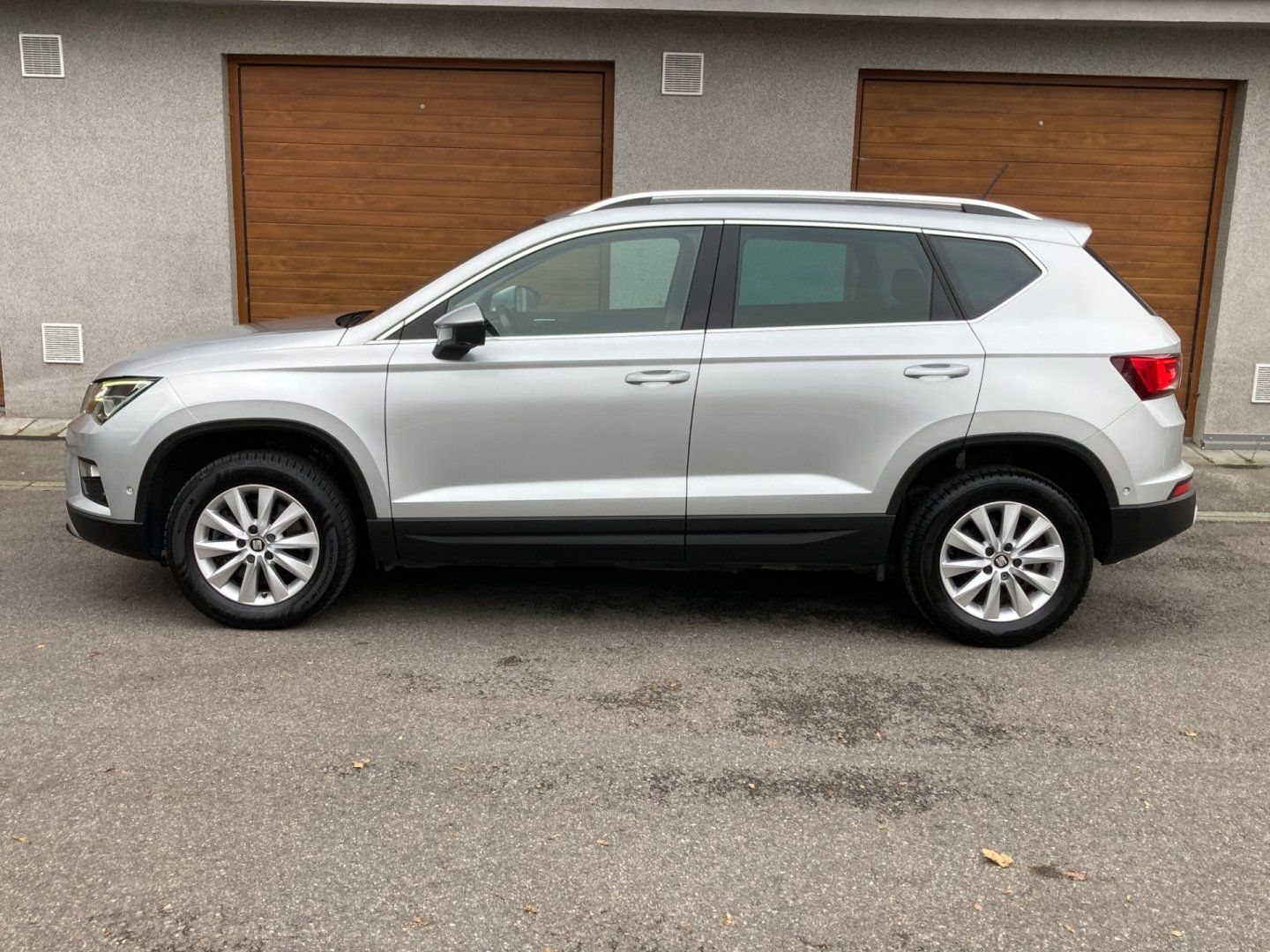 Seat Ateca, 1,0 TSI Servisní k. Top stav - fotka 6