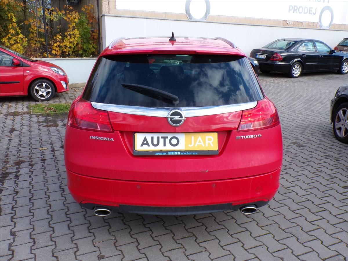 Opel Insignia, 2,0 BITURBO 4X4 143kW - fotka 5