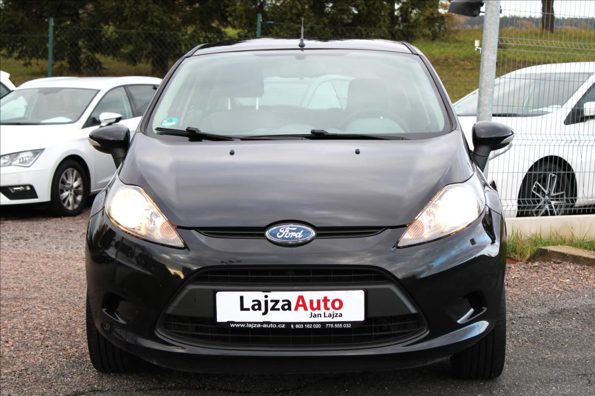 Ford Fiesta, 1,3 60kW serviska, 1.majitel - fotka 3