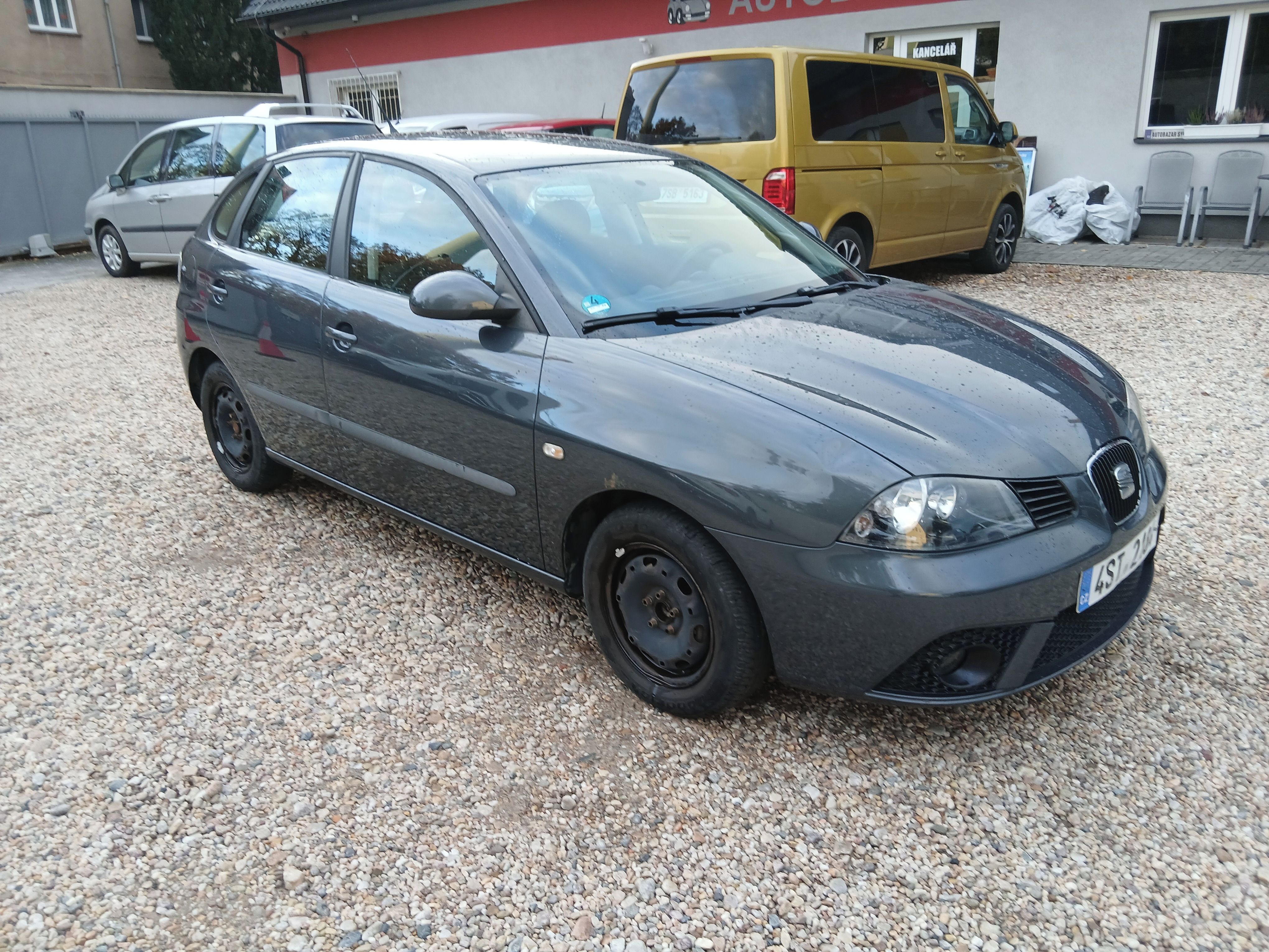 Seat Ibiza, 1.2i 12V 51KW Klima+ Zim.kola - fotka 3