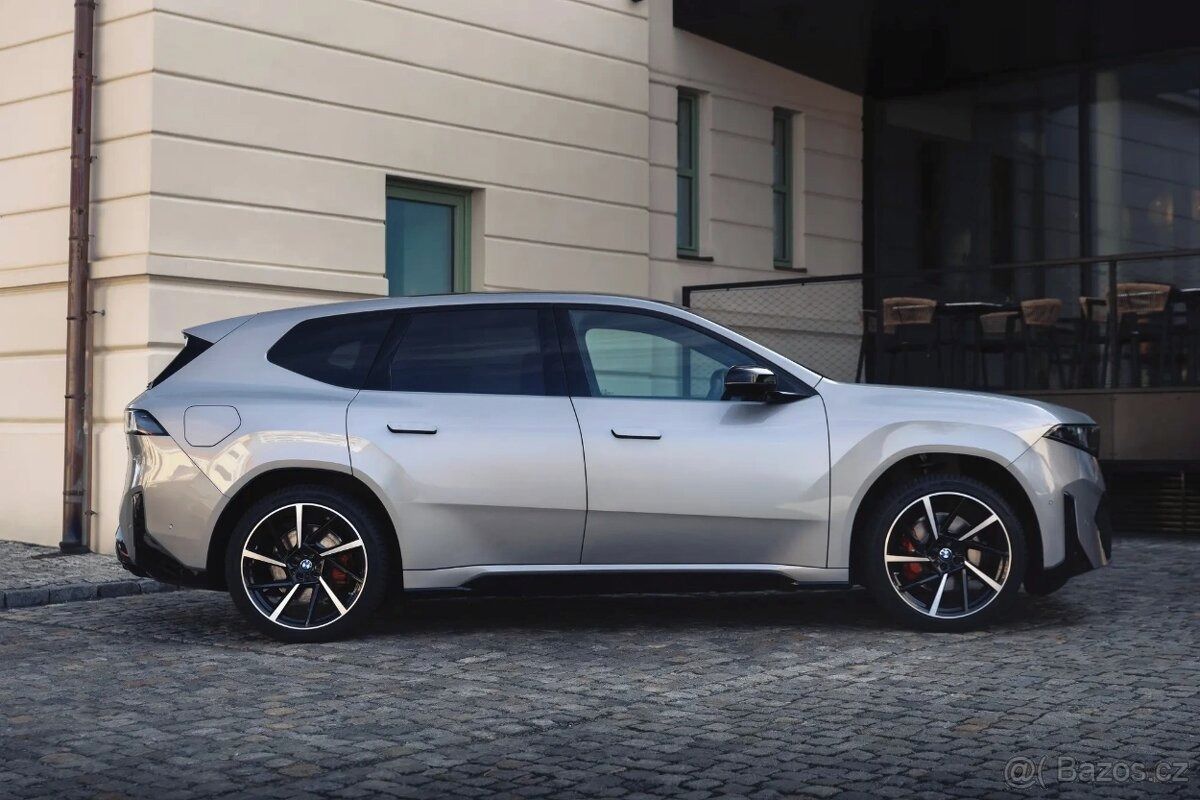BMW iX3, 50 xDrive - nové vozidlo - fotka 2