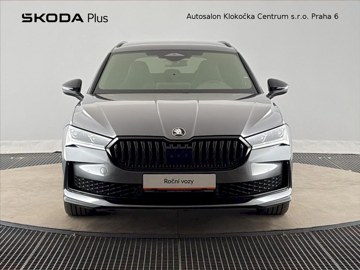 Škoda Superb, 2,0TSI/150 kW Sportline 7DSG - fotka 4