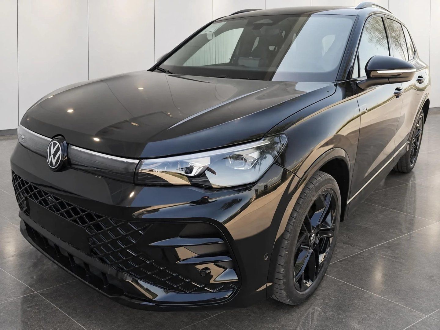 Volkswagen Tiguan, R-Line 2,0 eTSI 195kW 4MOT