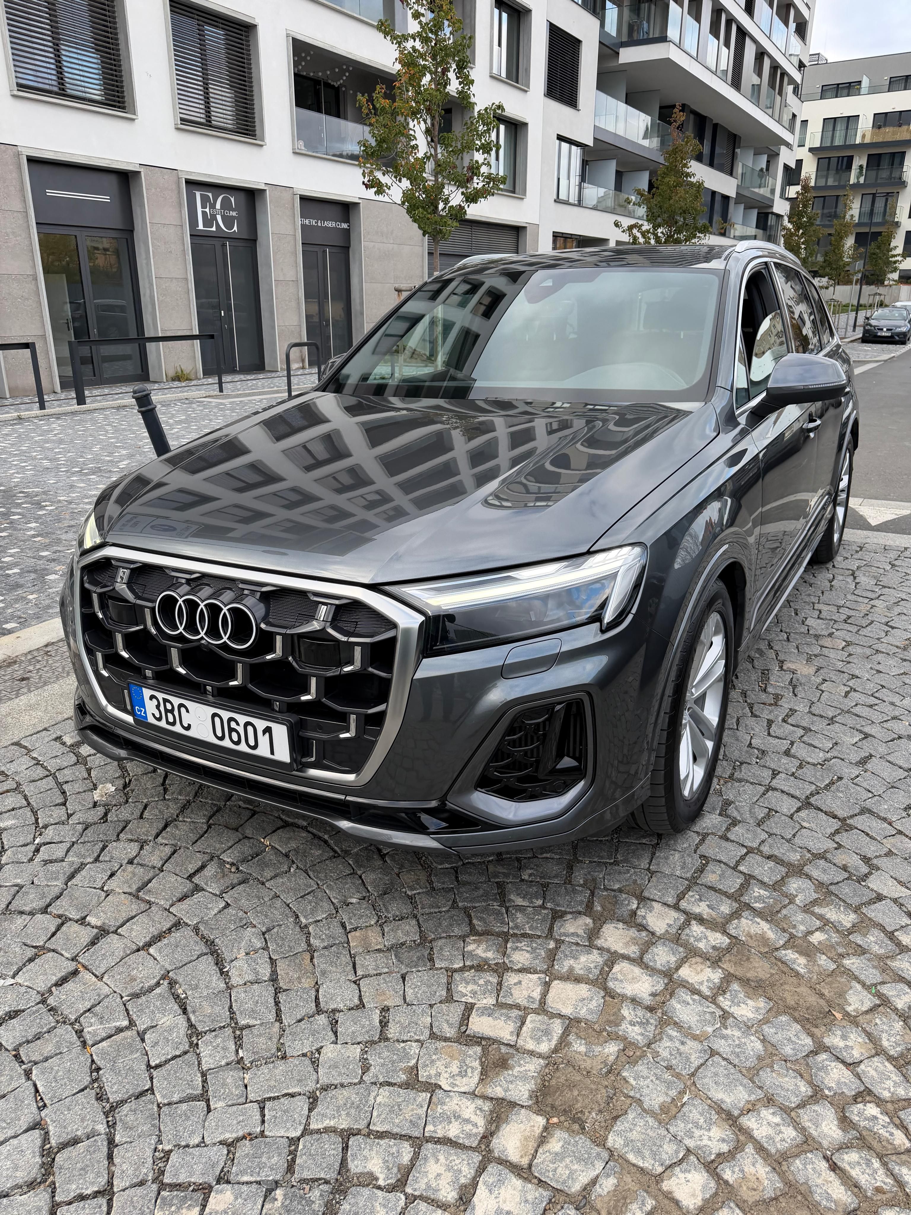 Audi Q7, S line, 55, 7mist, Air, DPH