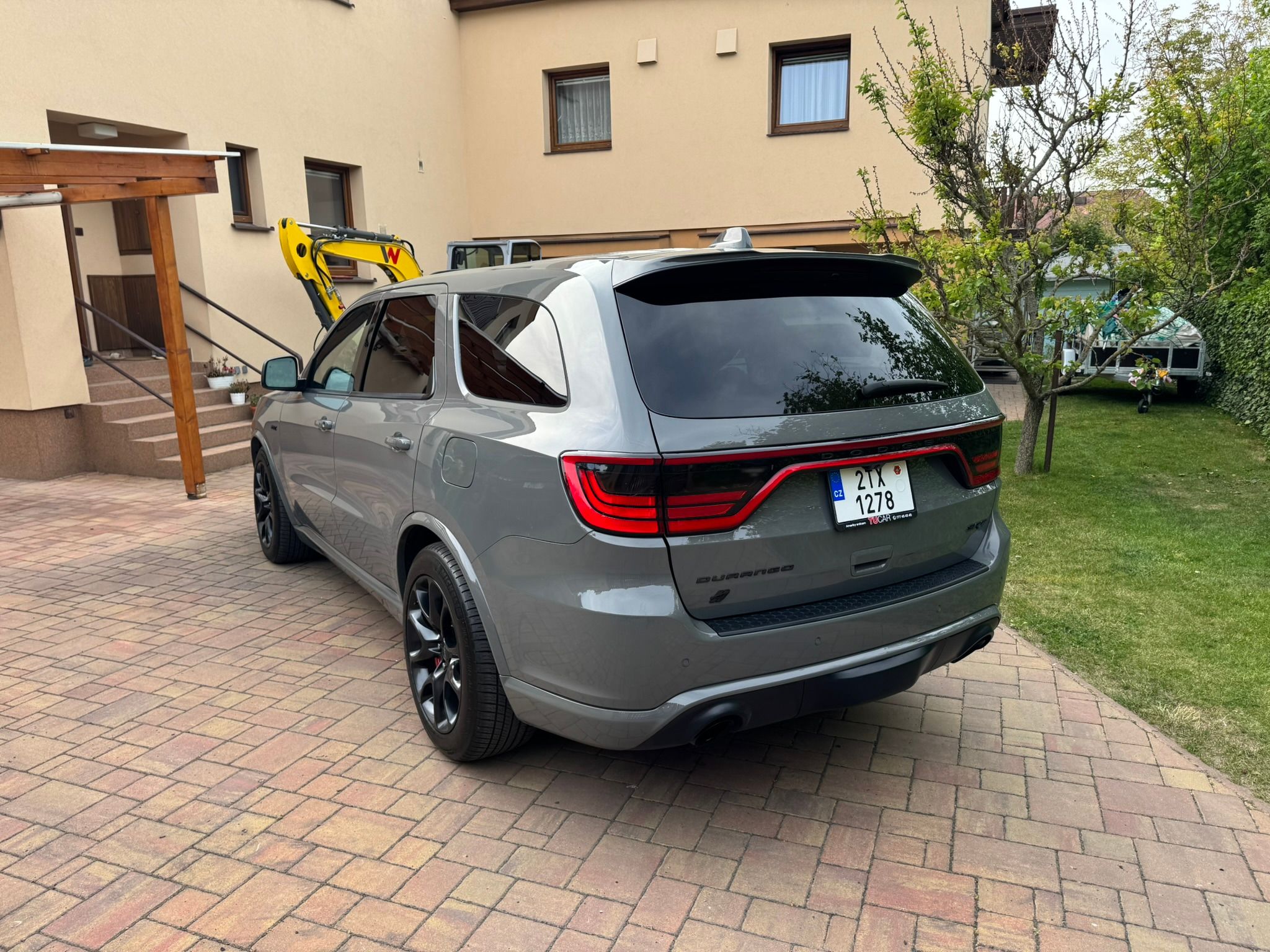 Dodge Durango, 6,4 V8 SRT HEMI - fotka 6