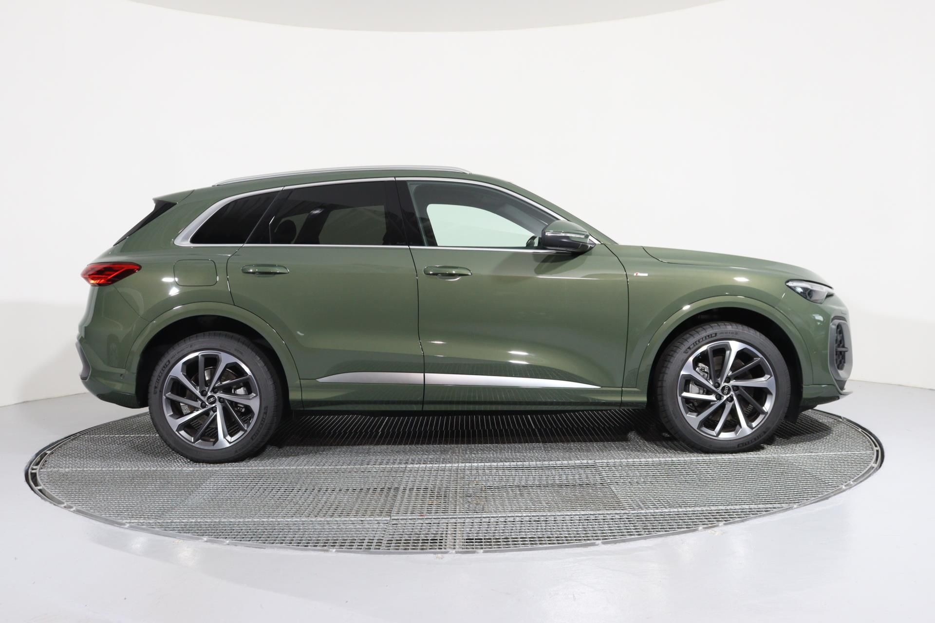 Audi Q5, TDI quattro Stronic - fotka 3