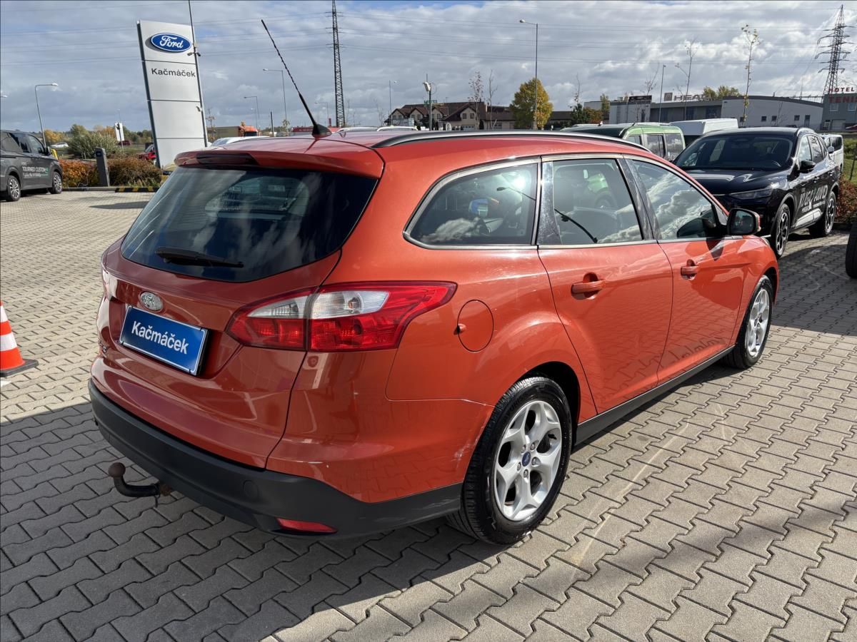 Ford Focus, 1,6 TDCI 95k Trend - fotka 5