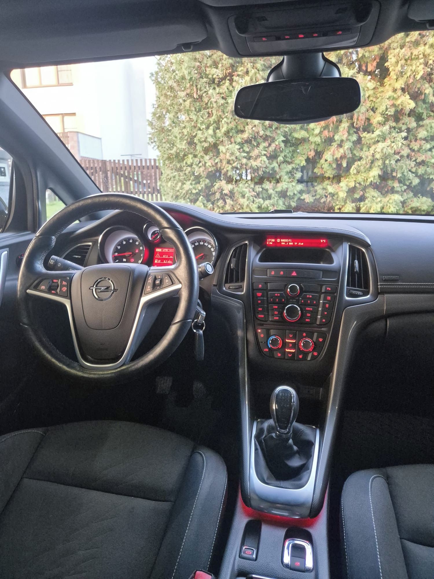 Opel Cascada, 1.4i Turbo, 82tkm, stav 100%. - fotka 5