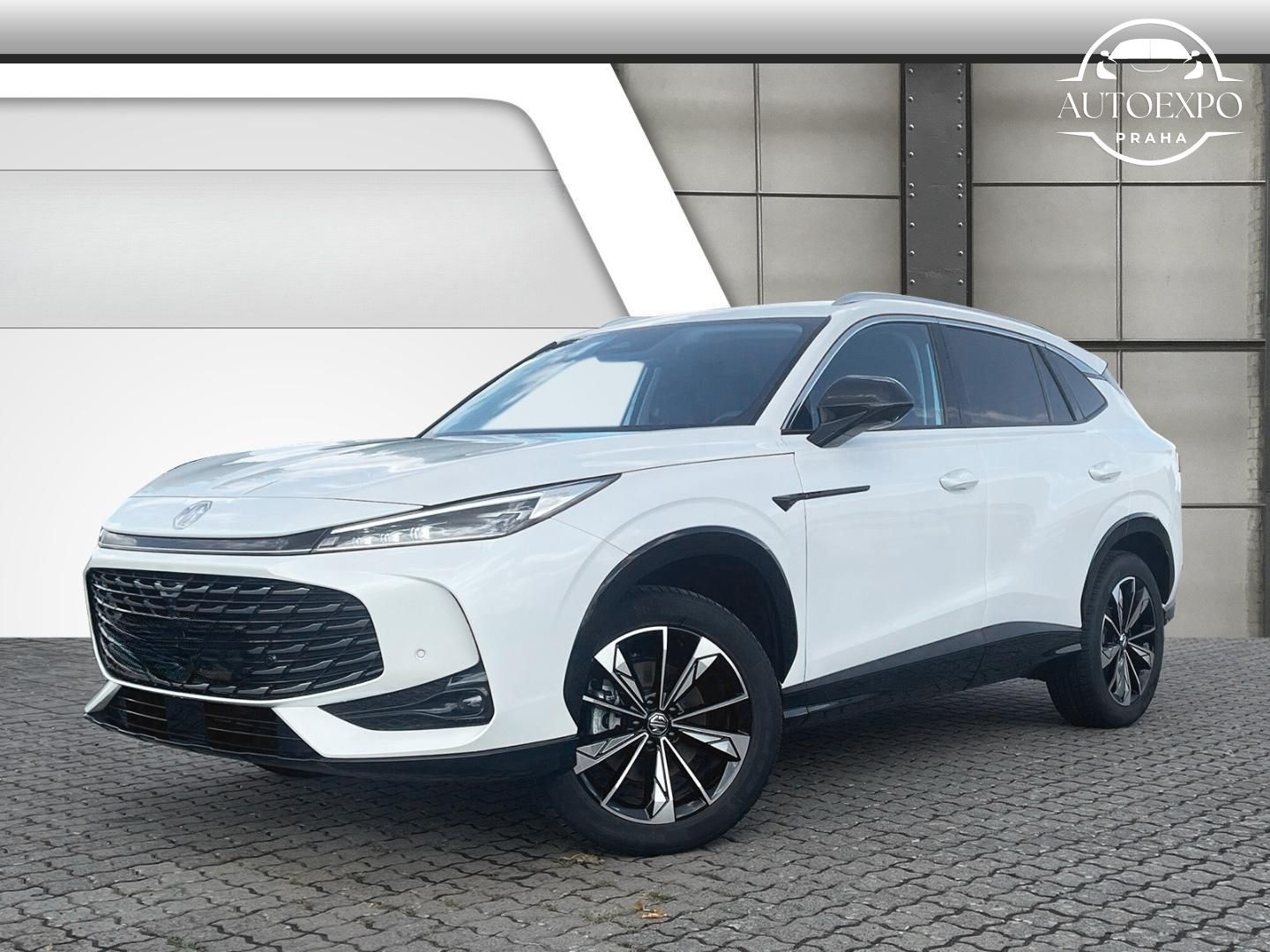 MG HS, AT Luxury*KŮŽE*360KAMERA