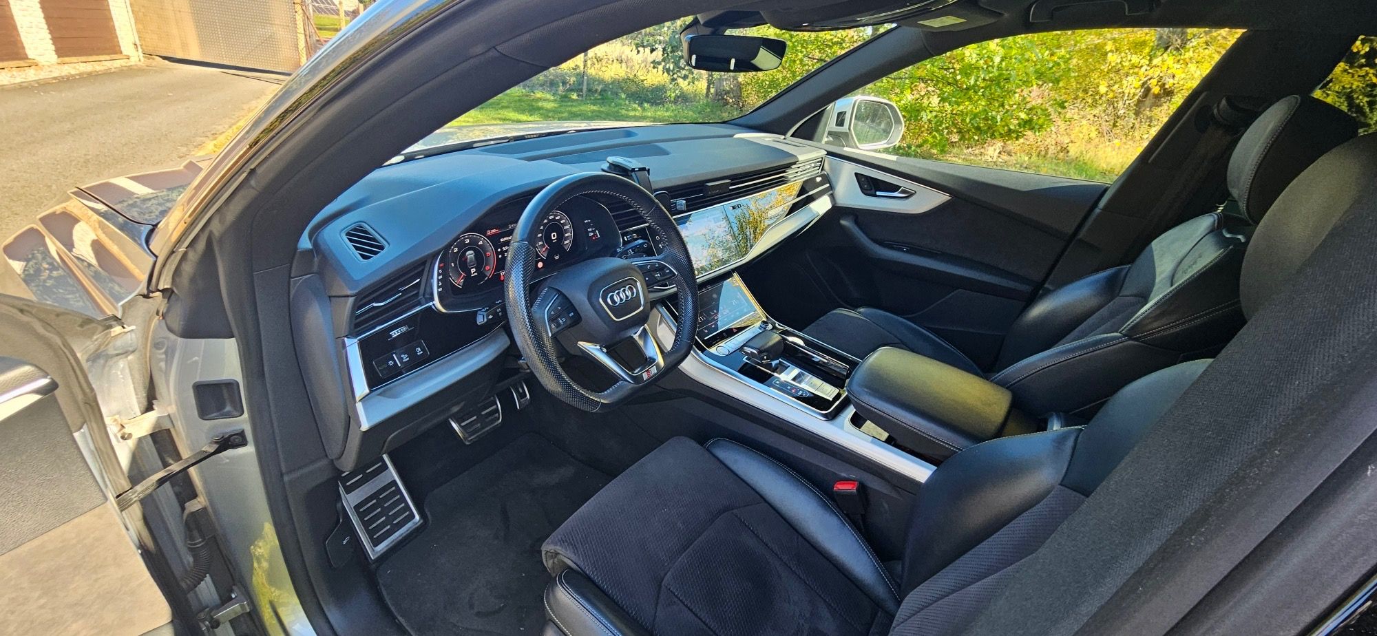Audi Q8, Audi Q8 210kW quatro - fotka 4