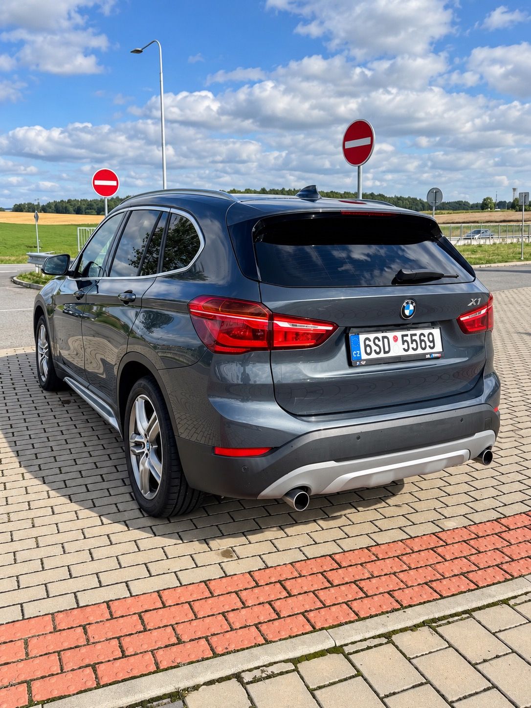 BMW X1, 25i xdrive pouze18000 km - fotka 5
