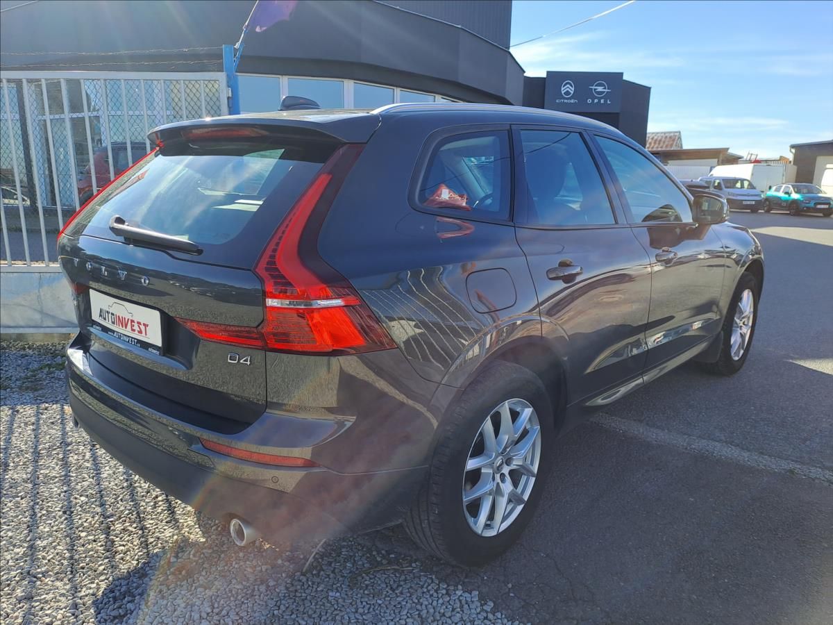 Volvo XC60, 2,0 D4 FWD MOMENTUM - fotka 3
