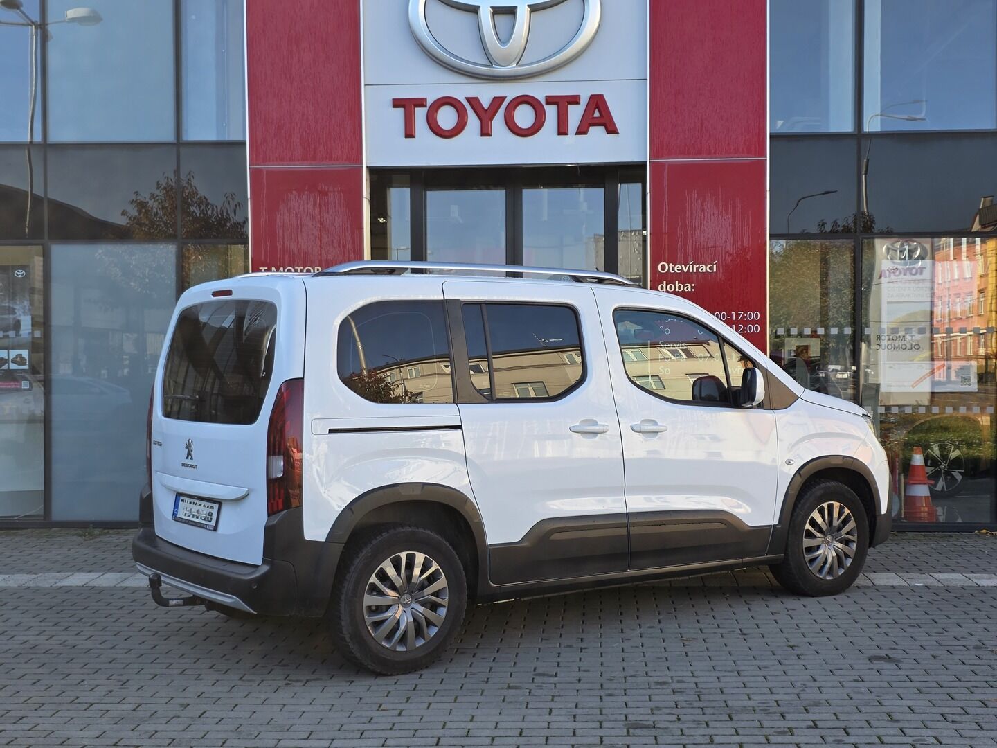 Peugeot Rifter, 1.5d 130k TAŽNÉ 1.MAJ - fotka 3
