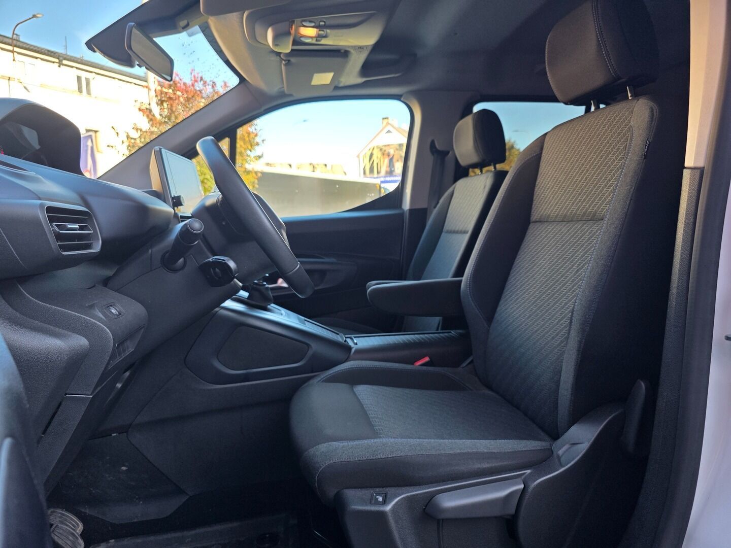 Peugeot Rifter, 1.5d 130k TAŽNÉ 1.MAJ - fotka 5