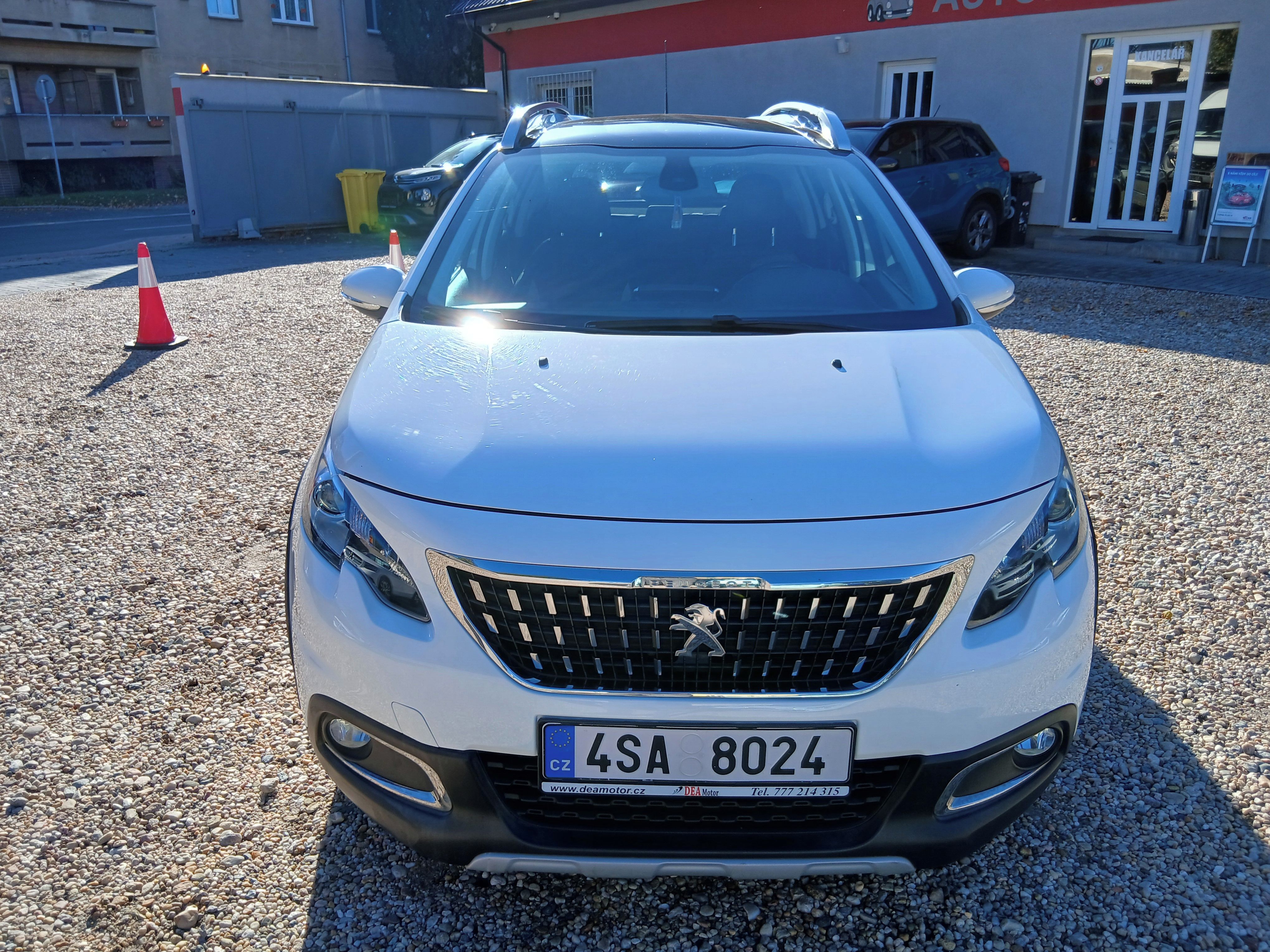 Peugeot 2008, 1.2i 81KW S.Kniha, Tažné, ČR, - fotka 2
