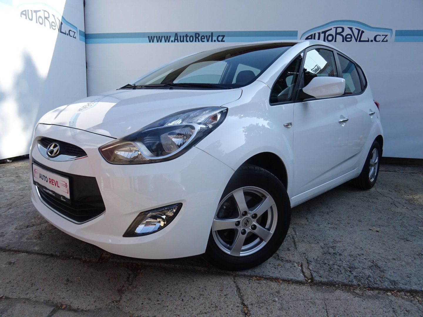 Hyundai ix20, 1.4i,66kW,1majČR,klima - fotka 2