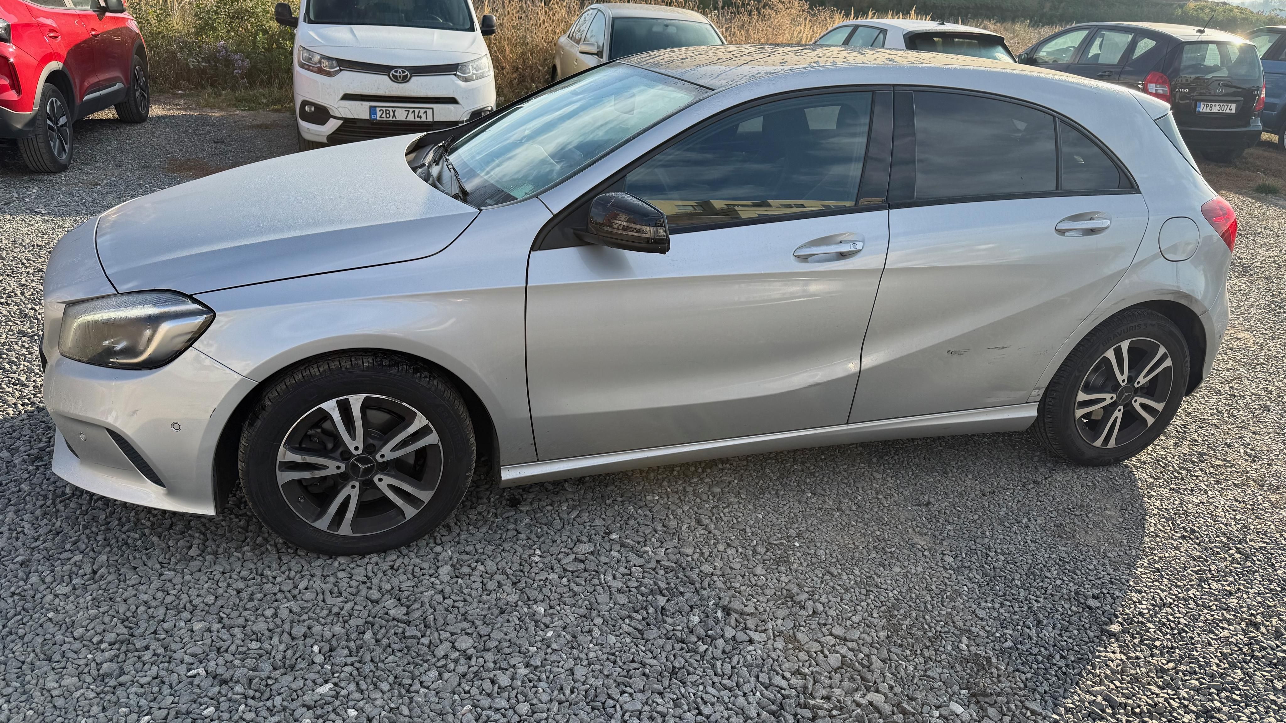 Mercedes-Benz Třídy A, Mercedes-Benz A 200d rv. 2016 - fotka 2