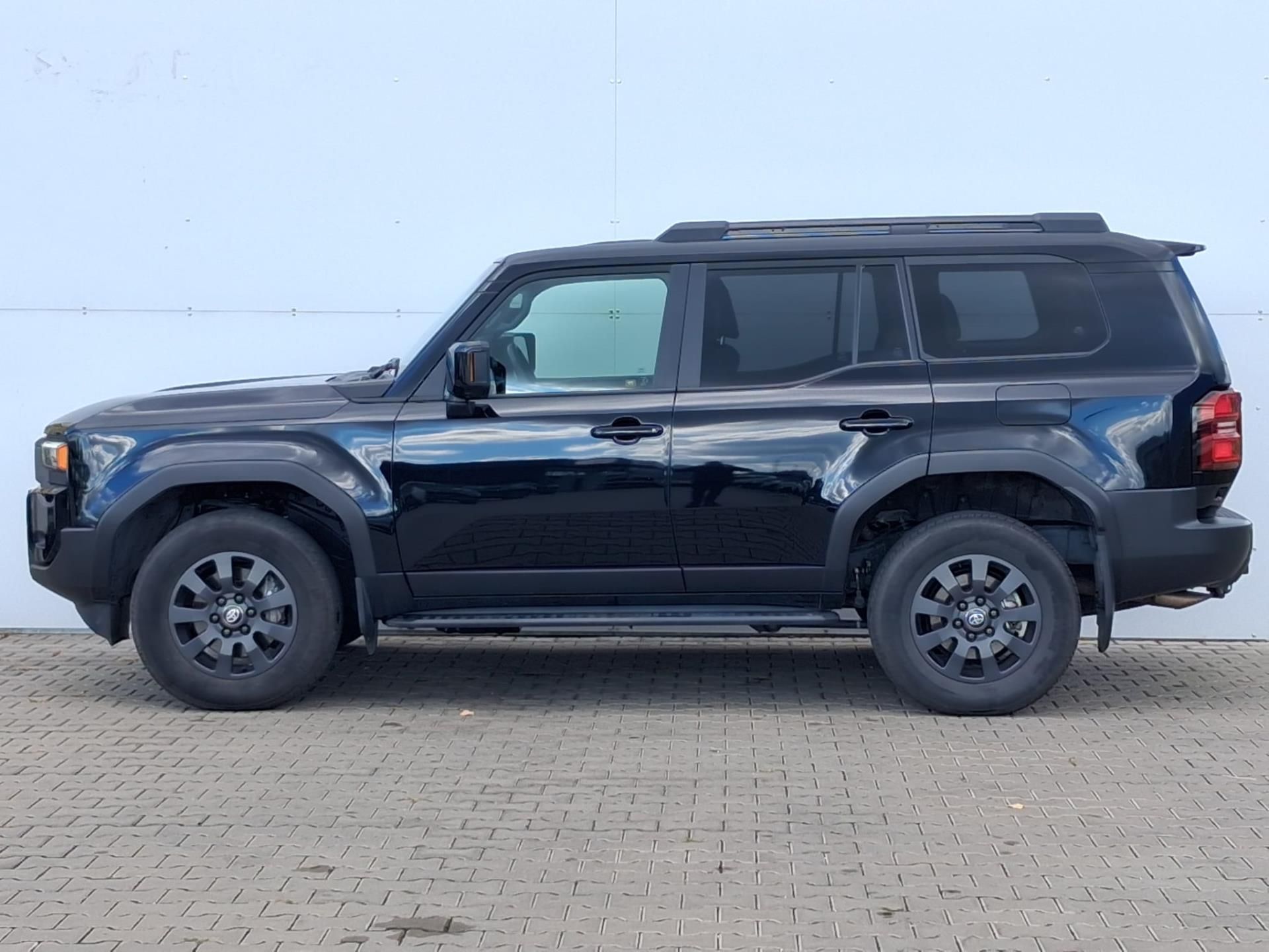 Toyota Land Cruiser, 2.8 D-4D 6AT Invincible - fotka 3