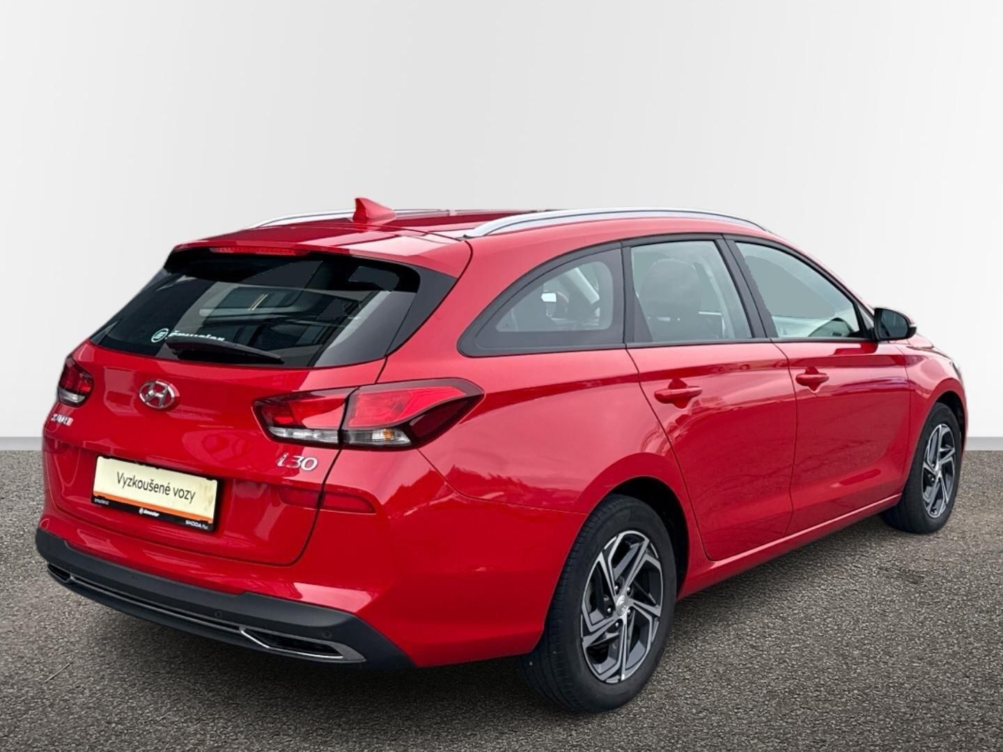 Hyundai i30, 1.5 DPI / 81 kW Family Comfort - fotka 2