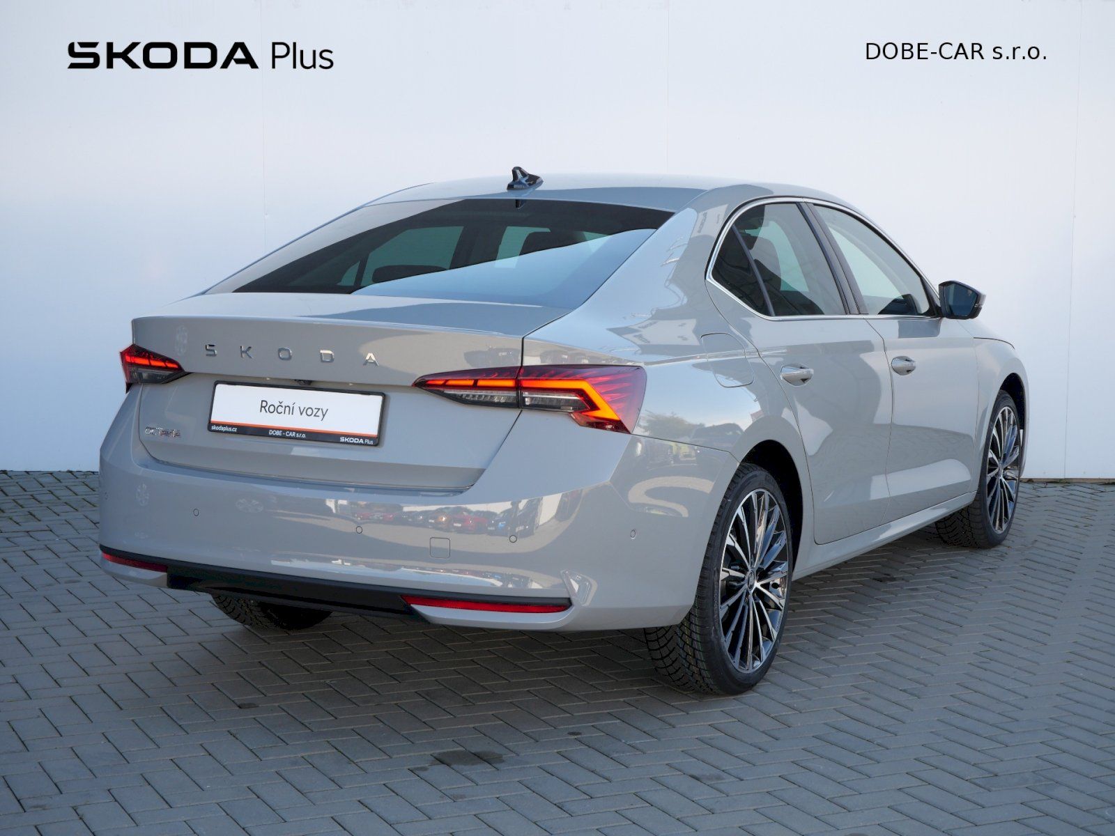 Škoda Octavia, Exlusive Selection DSG 2.0TDI - fotka 2