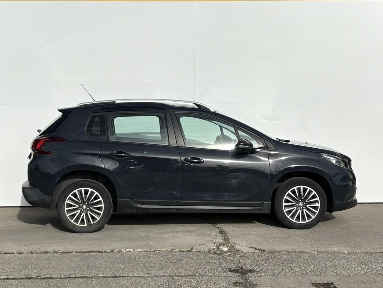 Peugeot 2008, 1.2 PureTech 110k ACTIVE - fotka 3