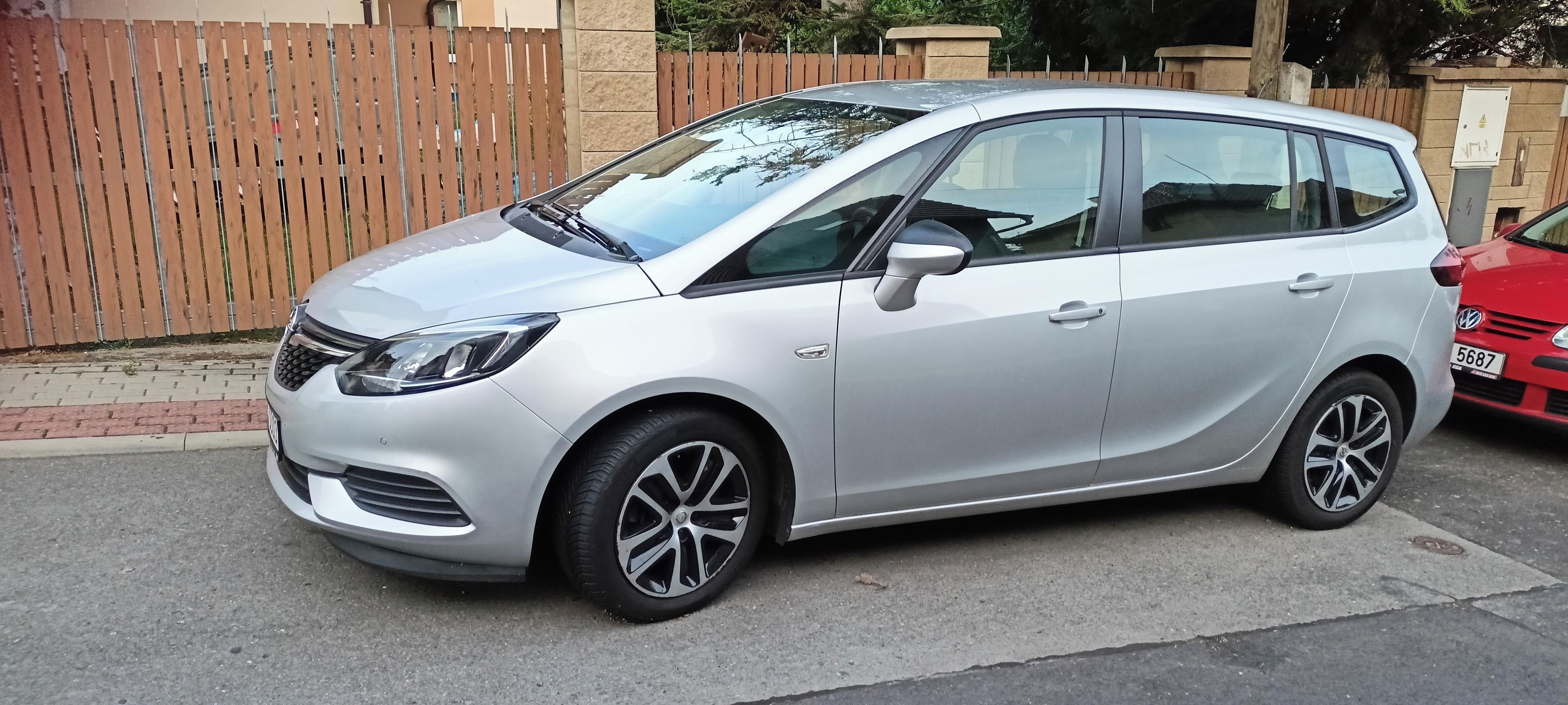 Opel Zafira, 1.6 Turbo, 2019, 7.MÍST 1. maj