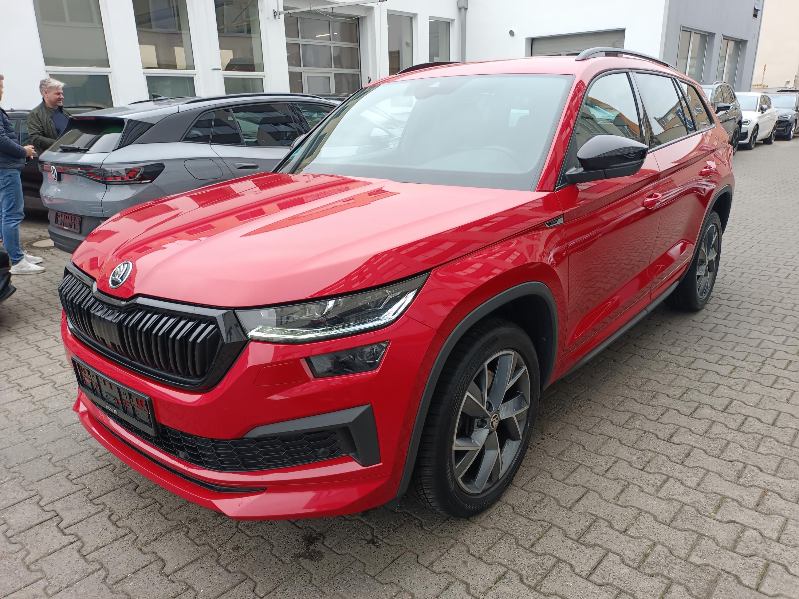 Škoda Kodiaq, TDI DSG 4x4 Sportline 7-Míst - fotka 3