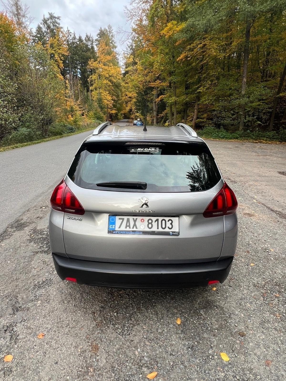 Peugeot 2008, Peugeot 2008 1.2 PureTech 130 - fotka 6