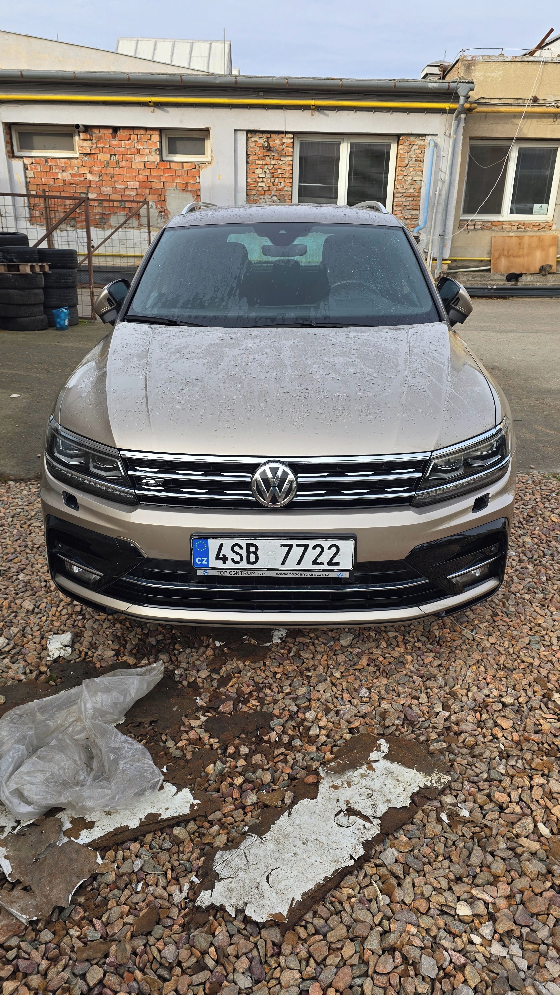 Volkswagen Tiguan, R-line, 4x4, led matrix - fotka 5