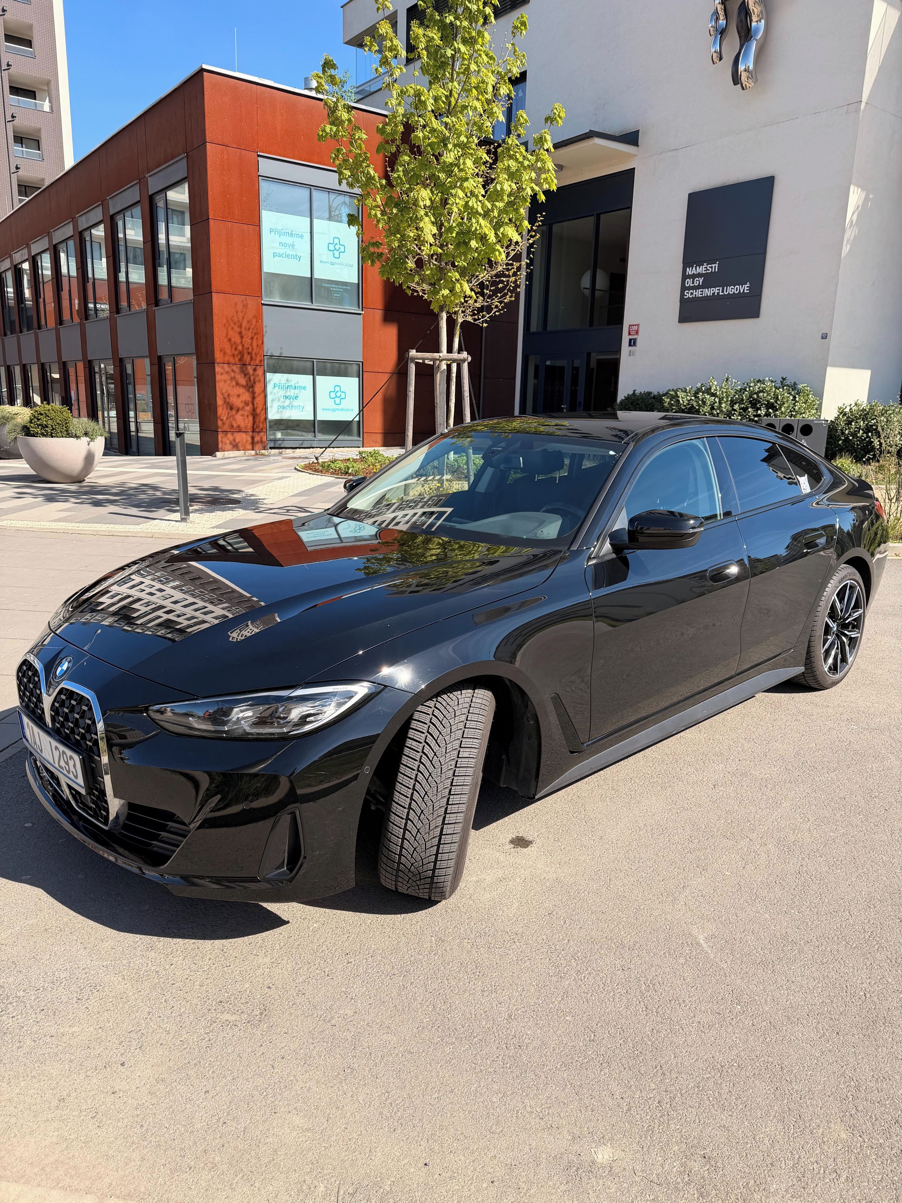 BMW Řada 4, BMW 420D G26 - fotka 6