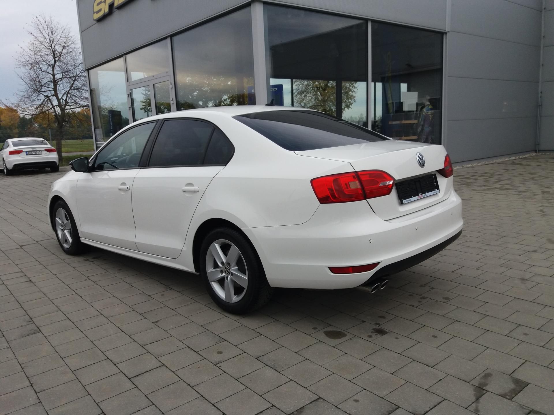 Volkswagen Jetta, 1.4TSi,DSG,90kW,SERVI.KNÍŽKA!! - fotka 6