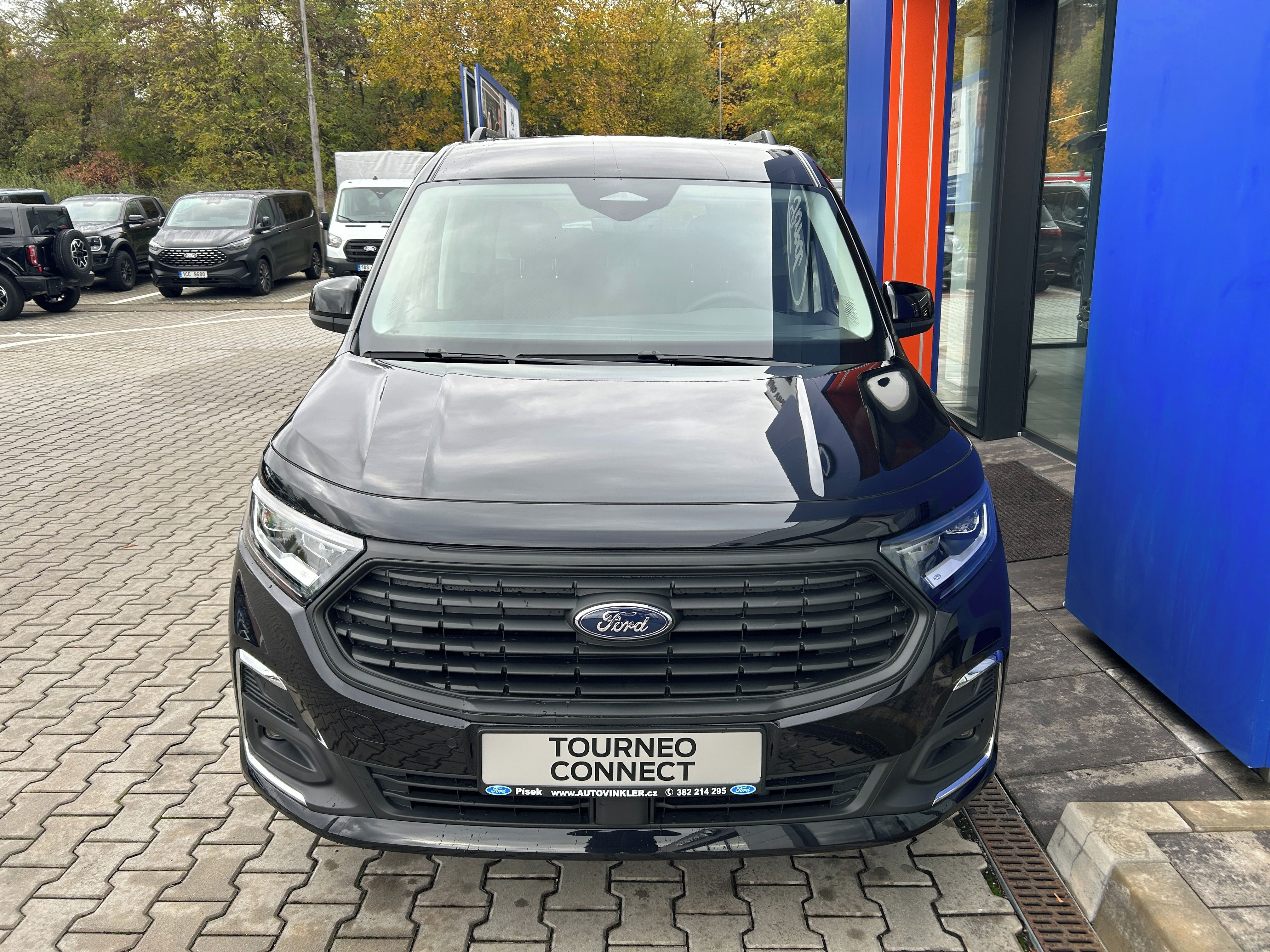Ford Tourneo Connect, Grand 1.5, 85kW AT Titanium - fotka 2
