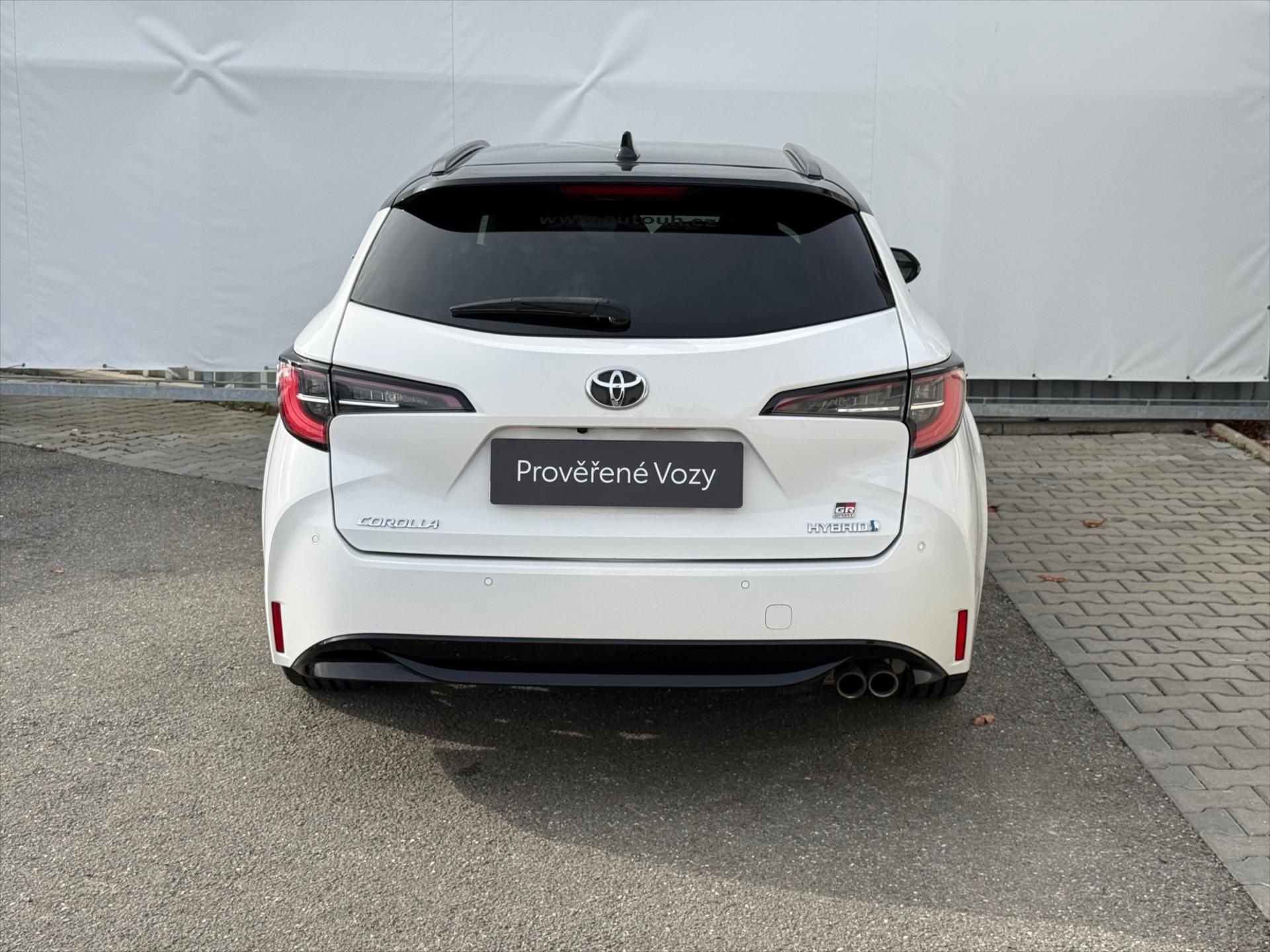 Toyota Corolla, 2,0 GR sport, Hybrid - fotka 5