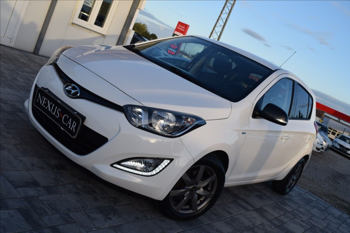 Hyundai i20, 1,3 i MPI PO SERVISE 2X ALU