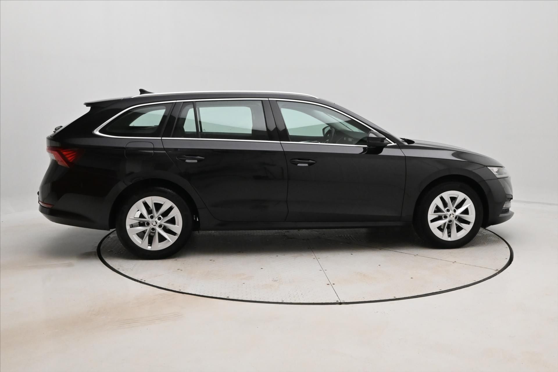 Škoda Octavia, 2,0 TDI 110kW DSG Style Záruka - fotka 4