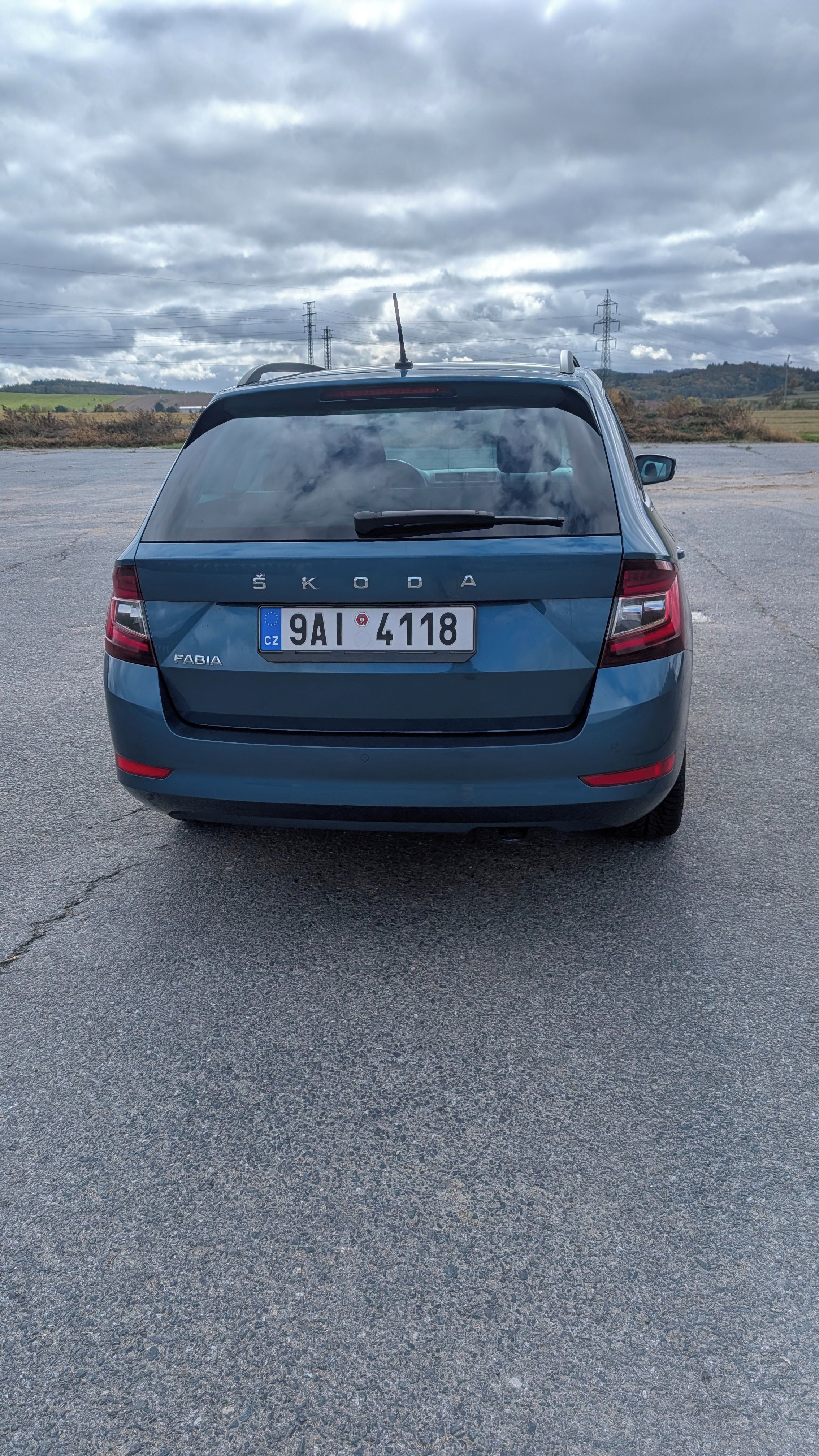 Škoda Fabia, AMBIENTE tovární záruka do7/27 - fotka 4