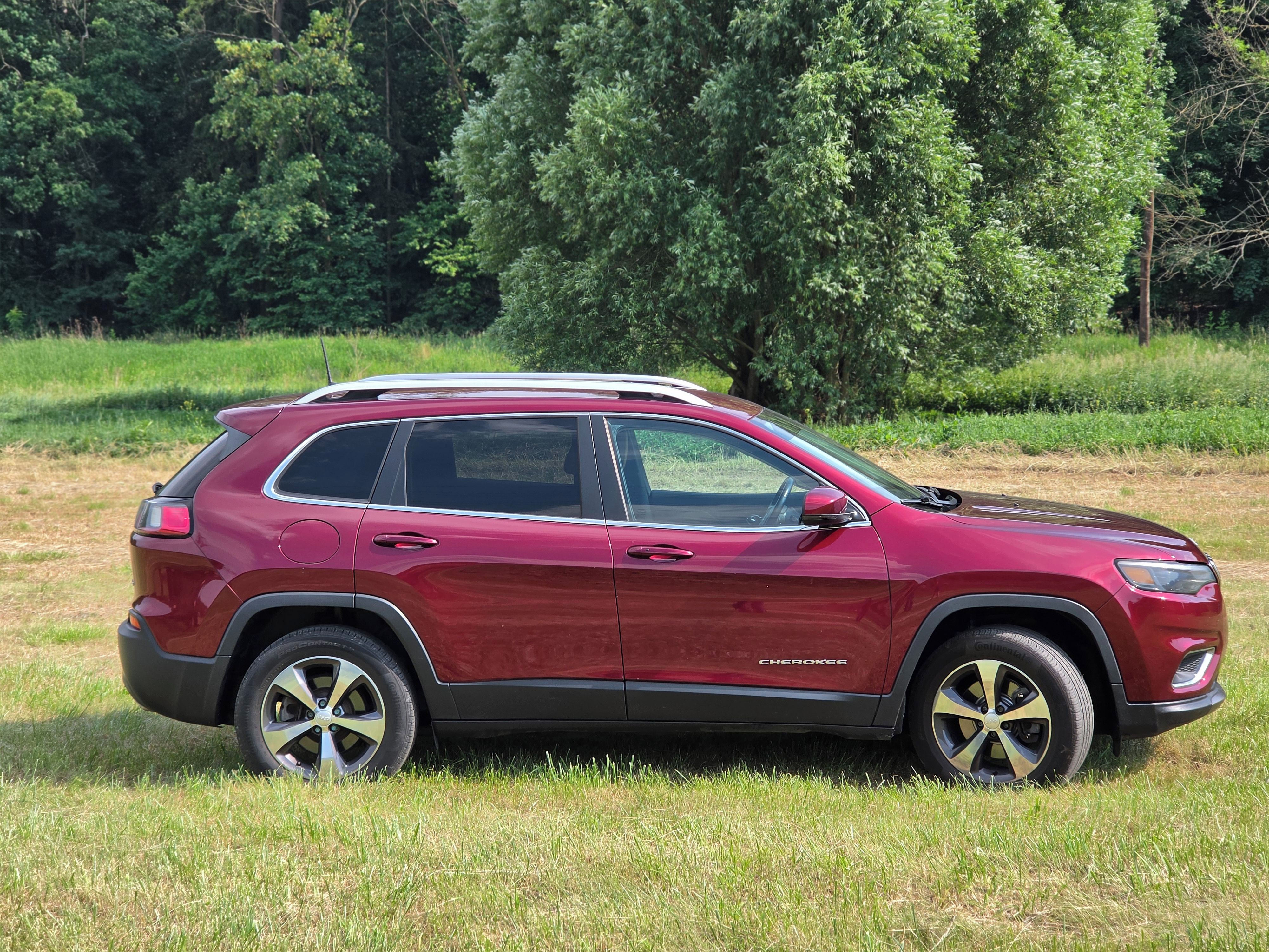 Jeep Cherokee - fotka 3
