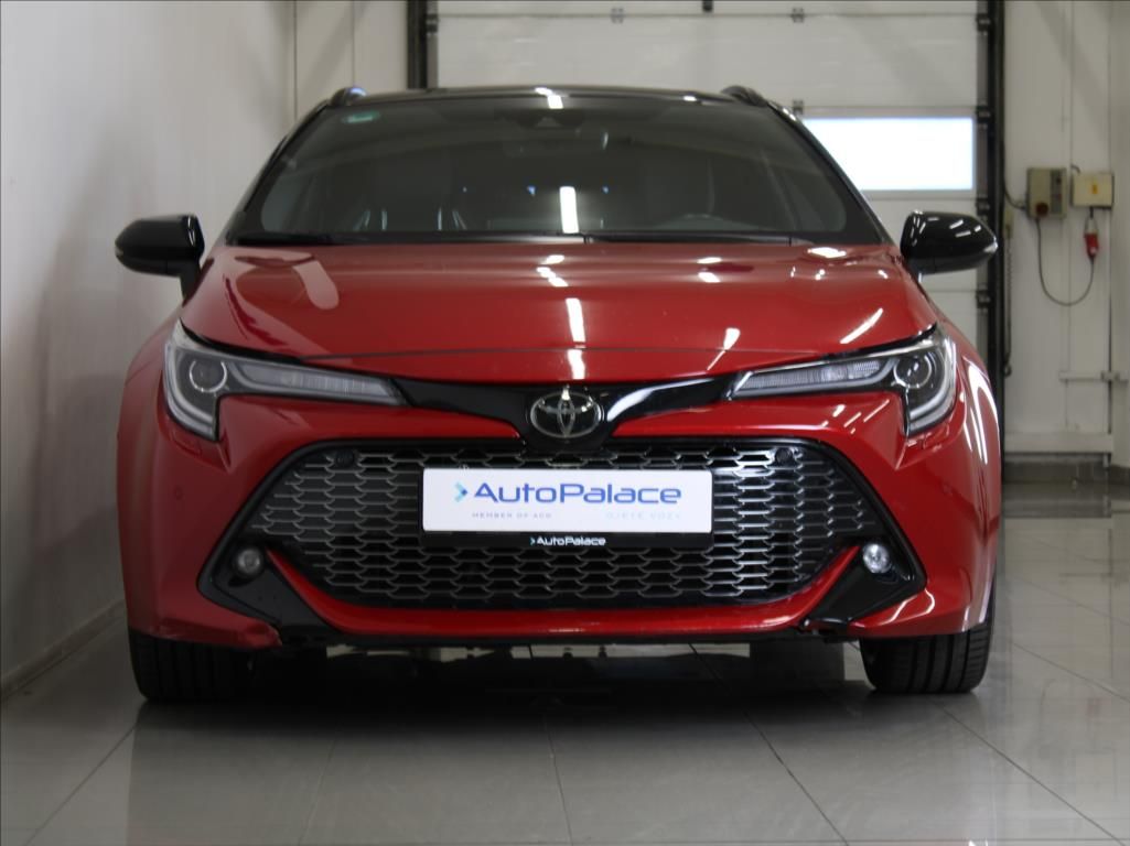 Toyota Corolla, 2,0 HEV 135kW GR Sport 1.maj.Č - fotka 2