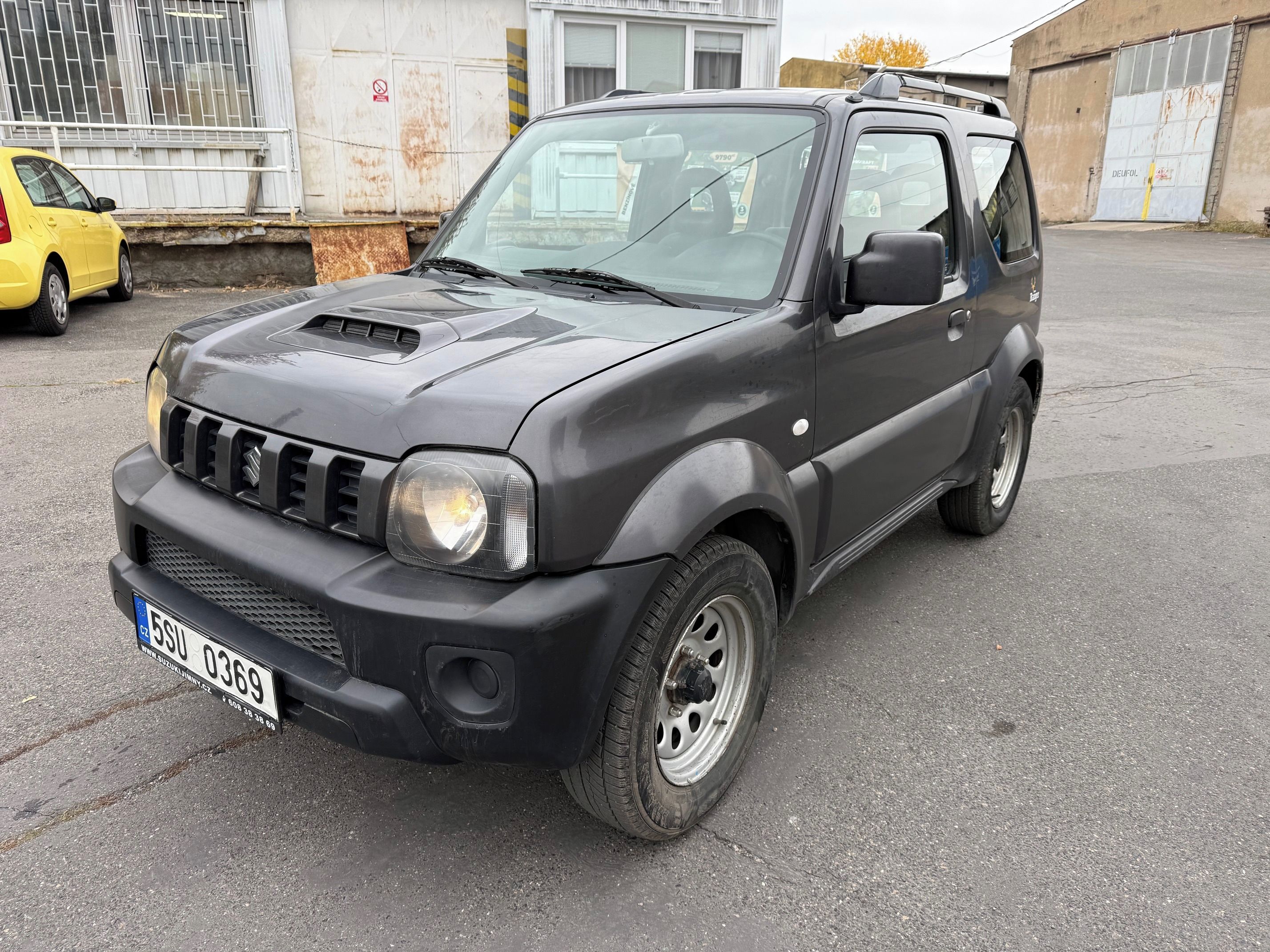 Suzuki Jimny, 1.3 VVT, 4x4, TZ, 2012 - fotka 2