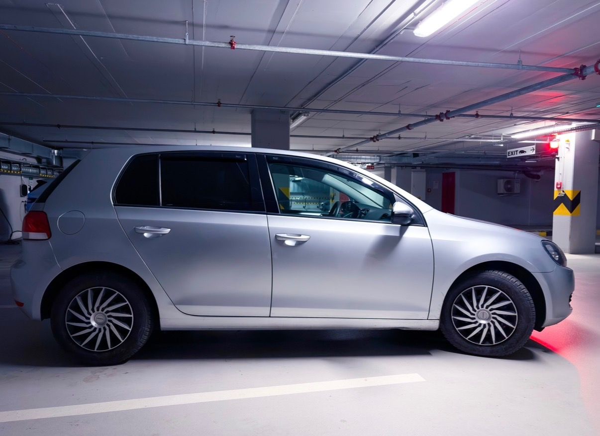 Volkswagen Golf, Volkswagen Golf 1,4 MPI 2009 - fotka 4