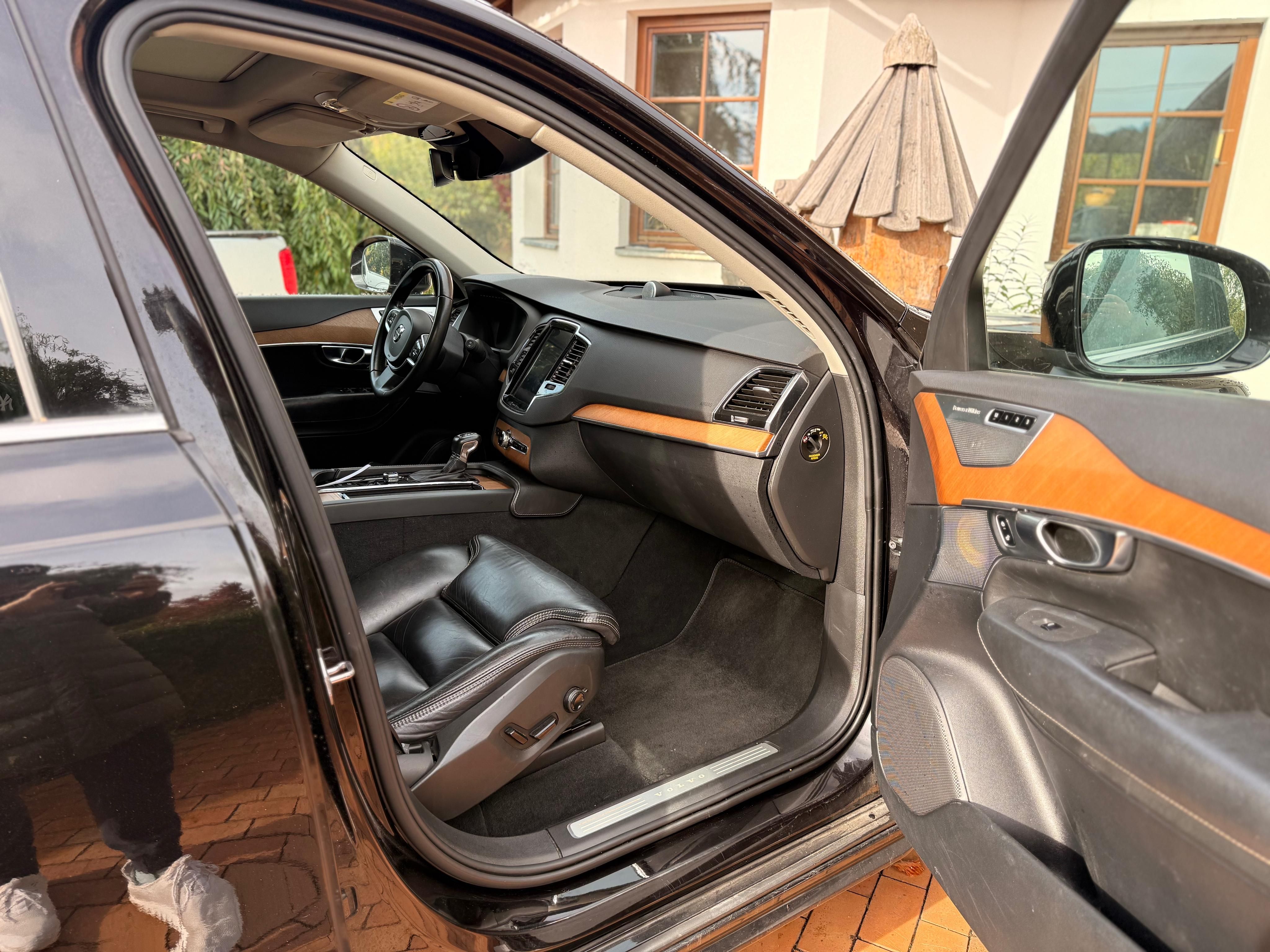 Volvo XC90 - fotka 6