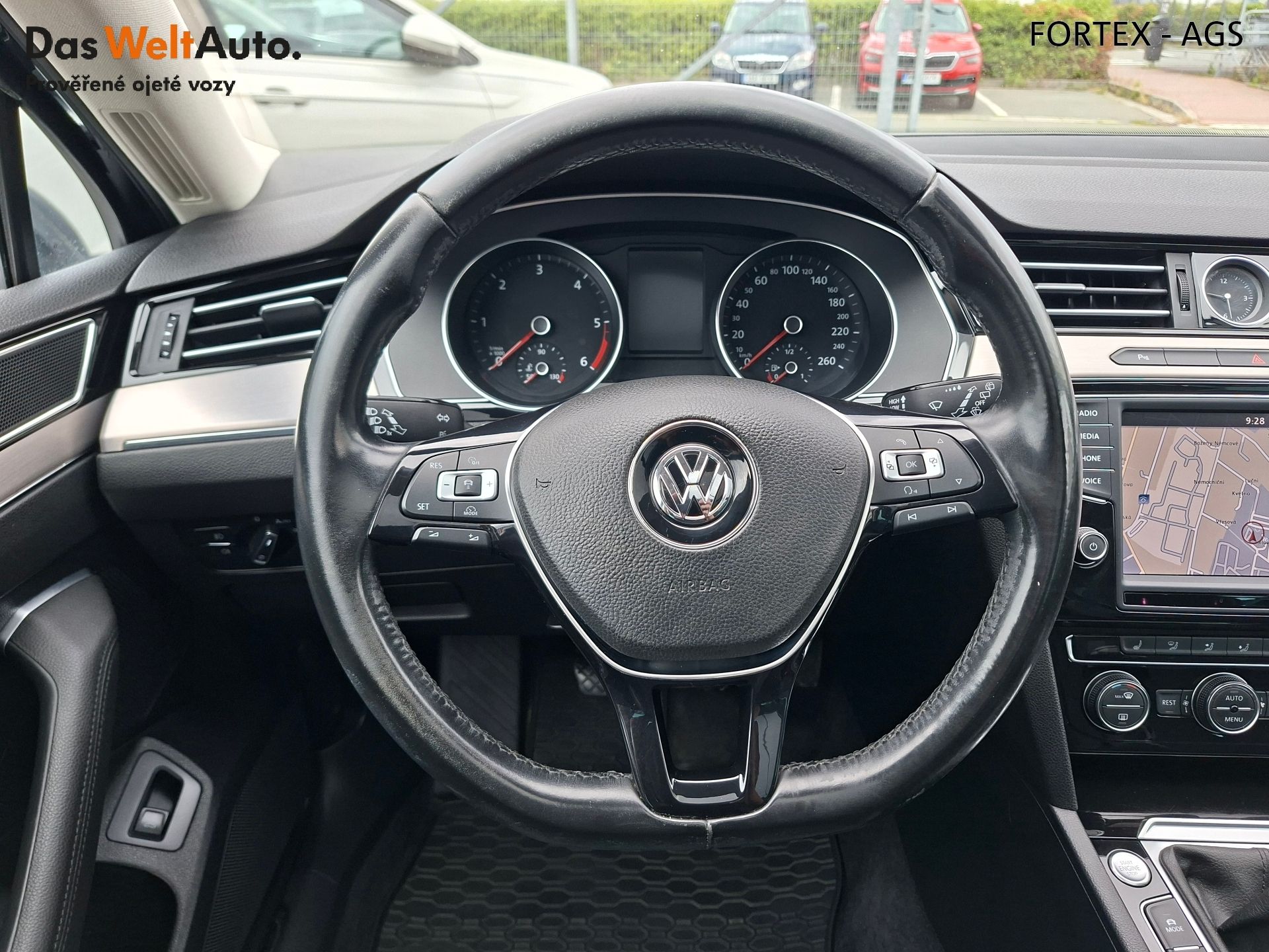 Volkswagen Passat, Variant Highline, 2.0 TDI,110k - fotka 5