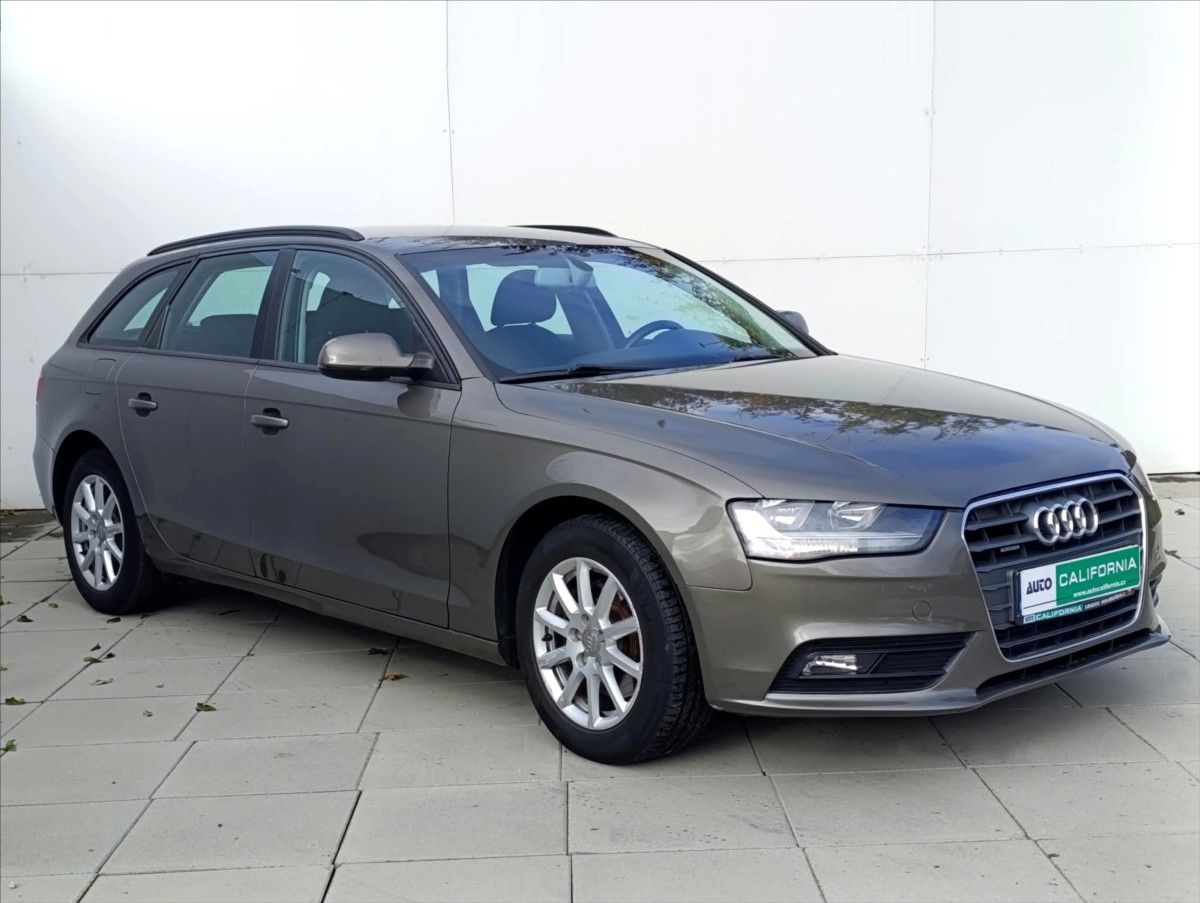 Audi A4, 1,8 TFSi Quattro Navi Tempomat - fotka 5