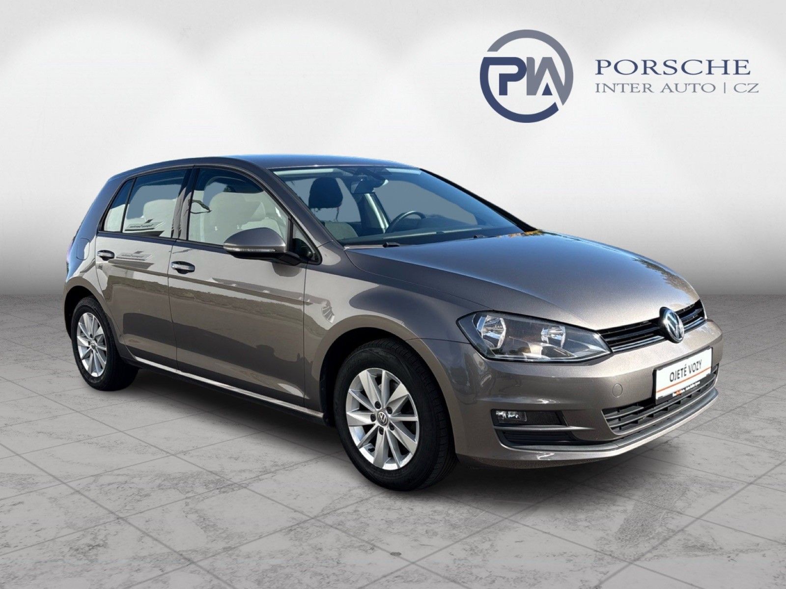 Volkswagen Golf, Comfortline  1.2 TSI  81 kW M6 - fotka 6